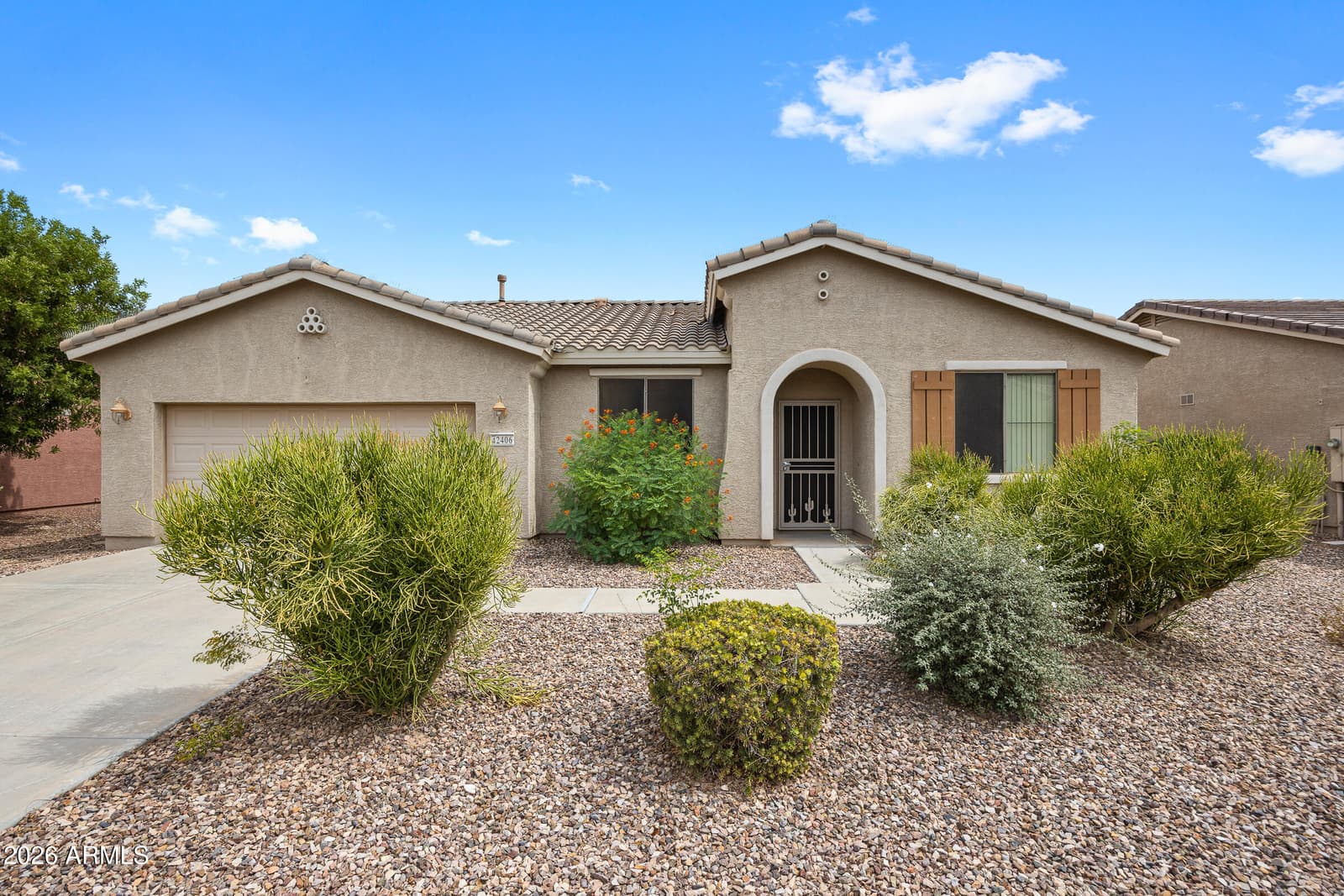 42406 W Falling Star Drive, Maricopa, AZ 85138 — photo 1 of 44