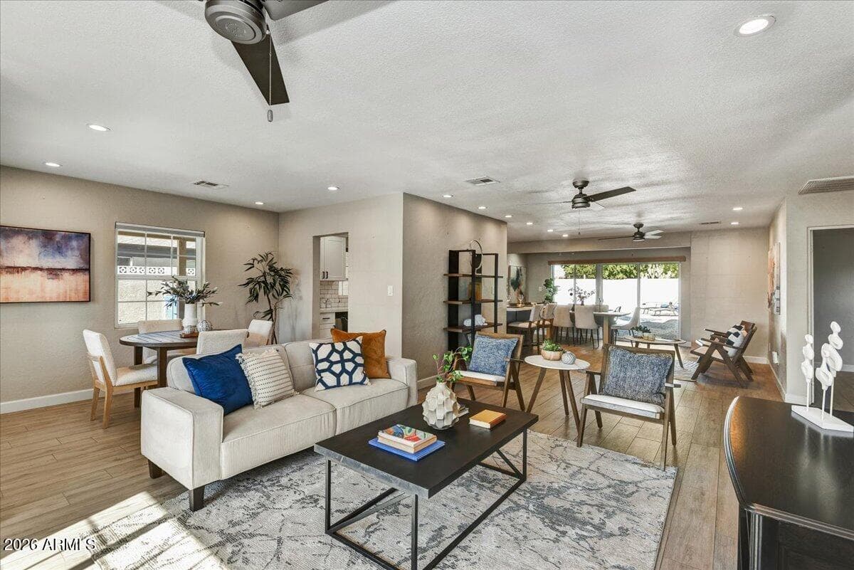 4325 N 19th Place, Phoenix, AZ 85016 — photo 3 of 23
