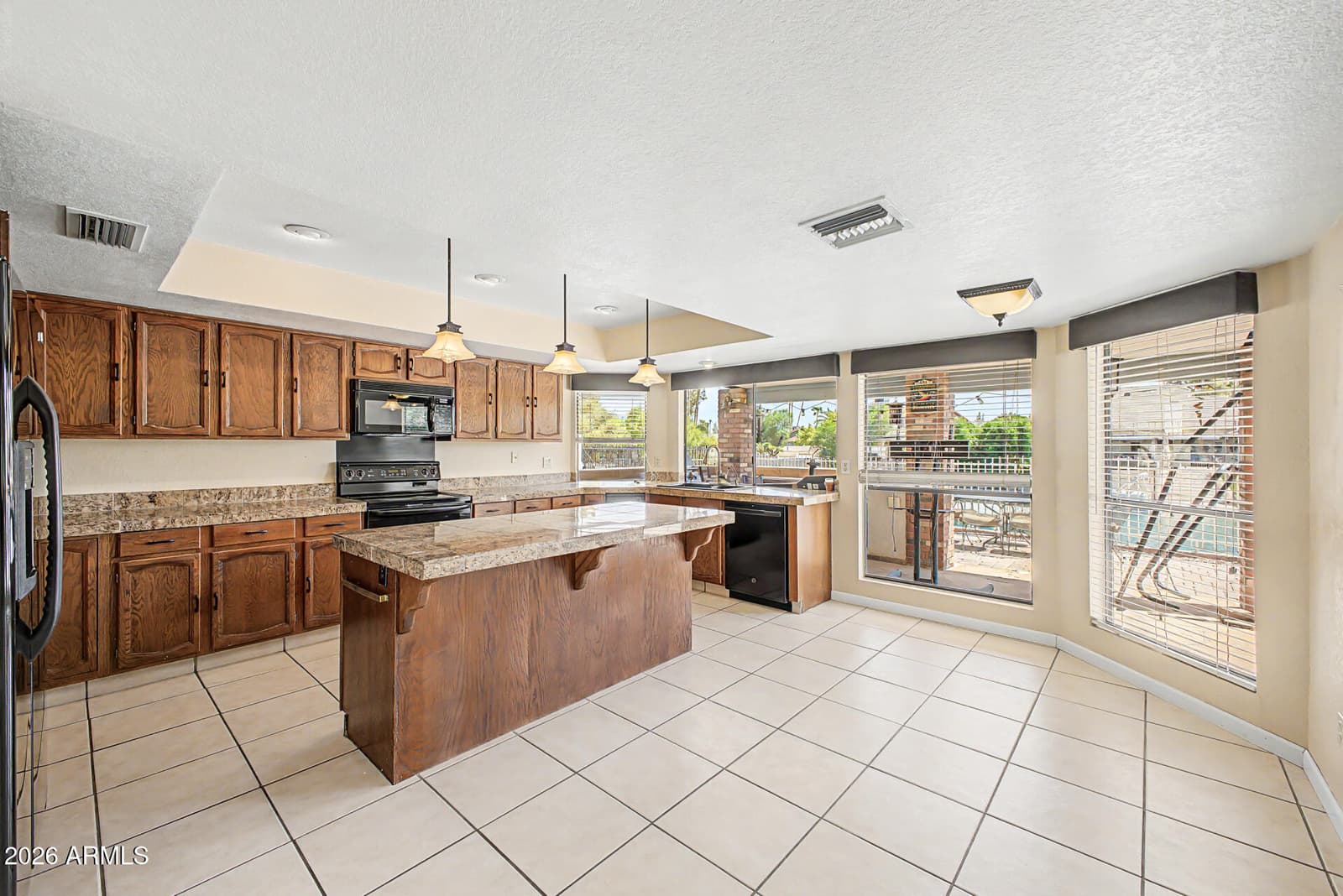 2031 W Madero Avenue, Mesa, AZ 85202 — photo 15 of 52