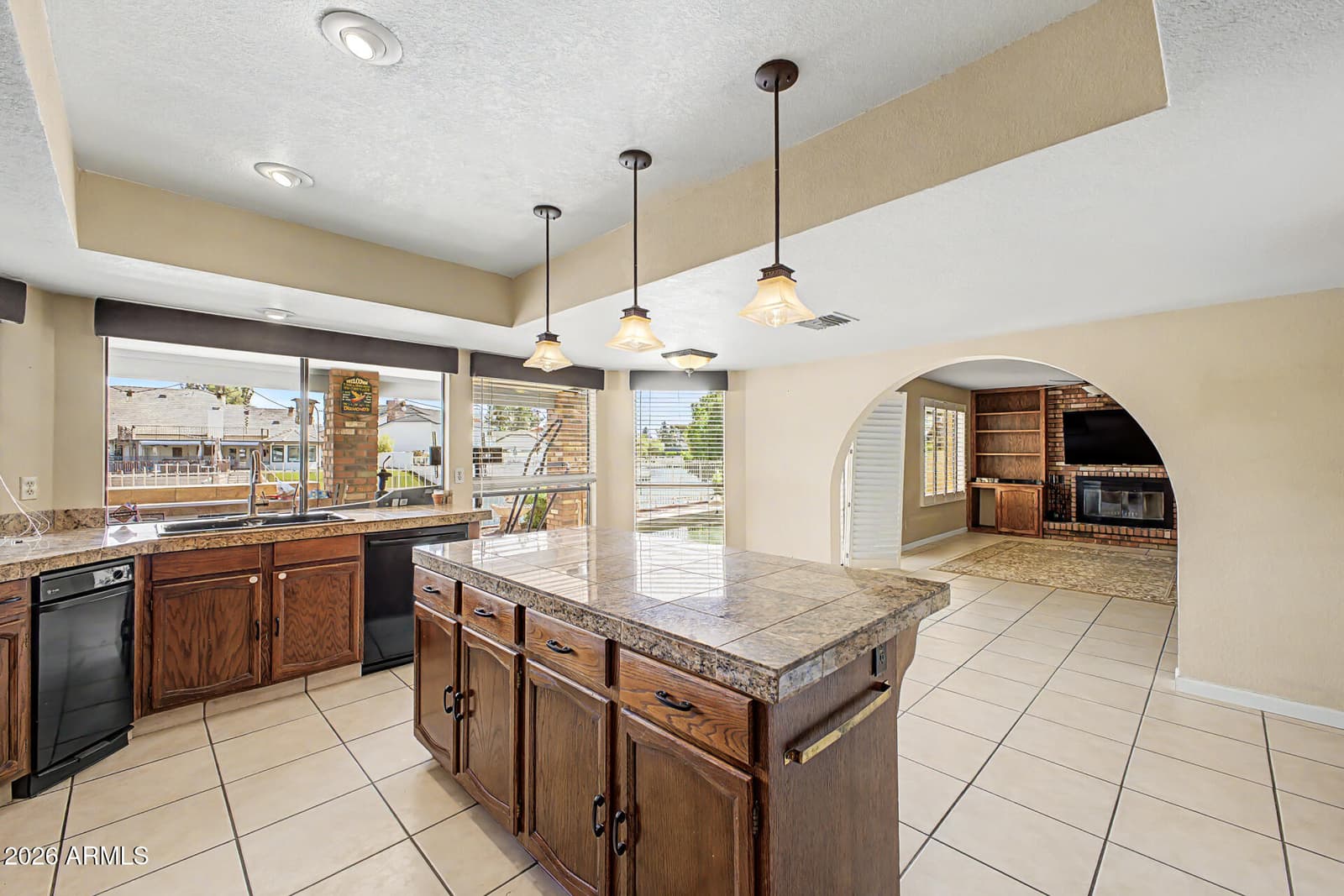2031 W Madero Avenue, Mesa, AZ 85202 — photo 17 of 52