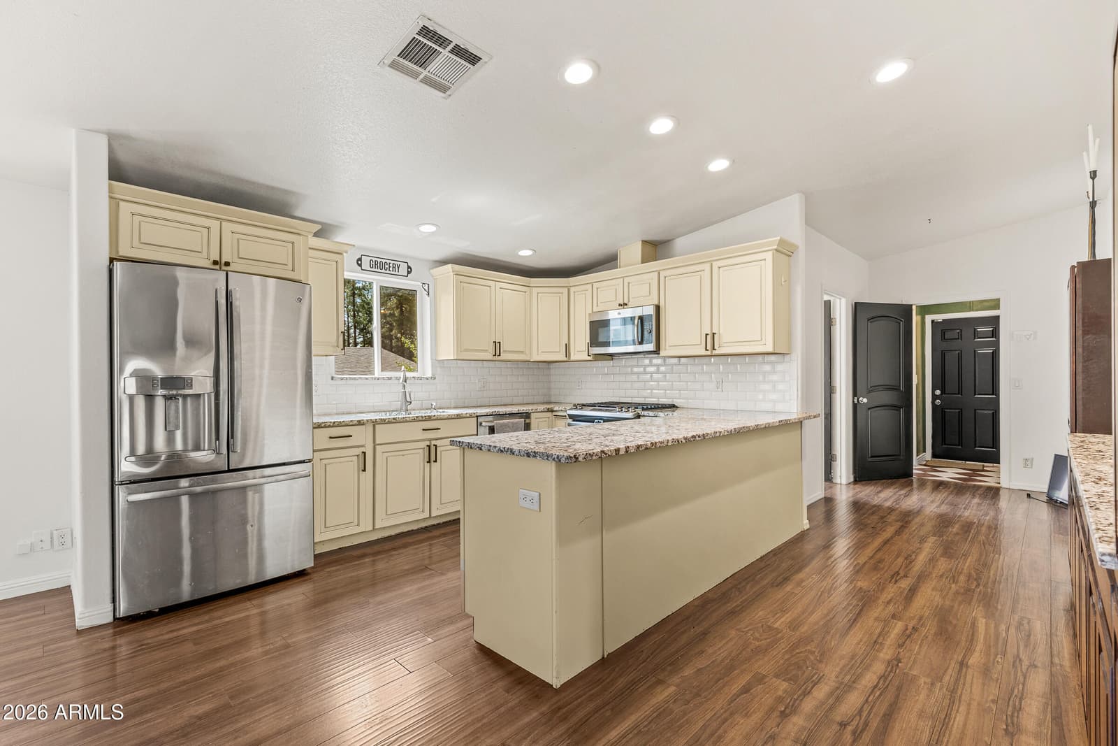 2388 W Rock Island Avenue, Flagstaff, AZ 86001 — photo 5 of 31