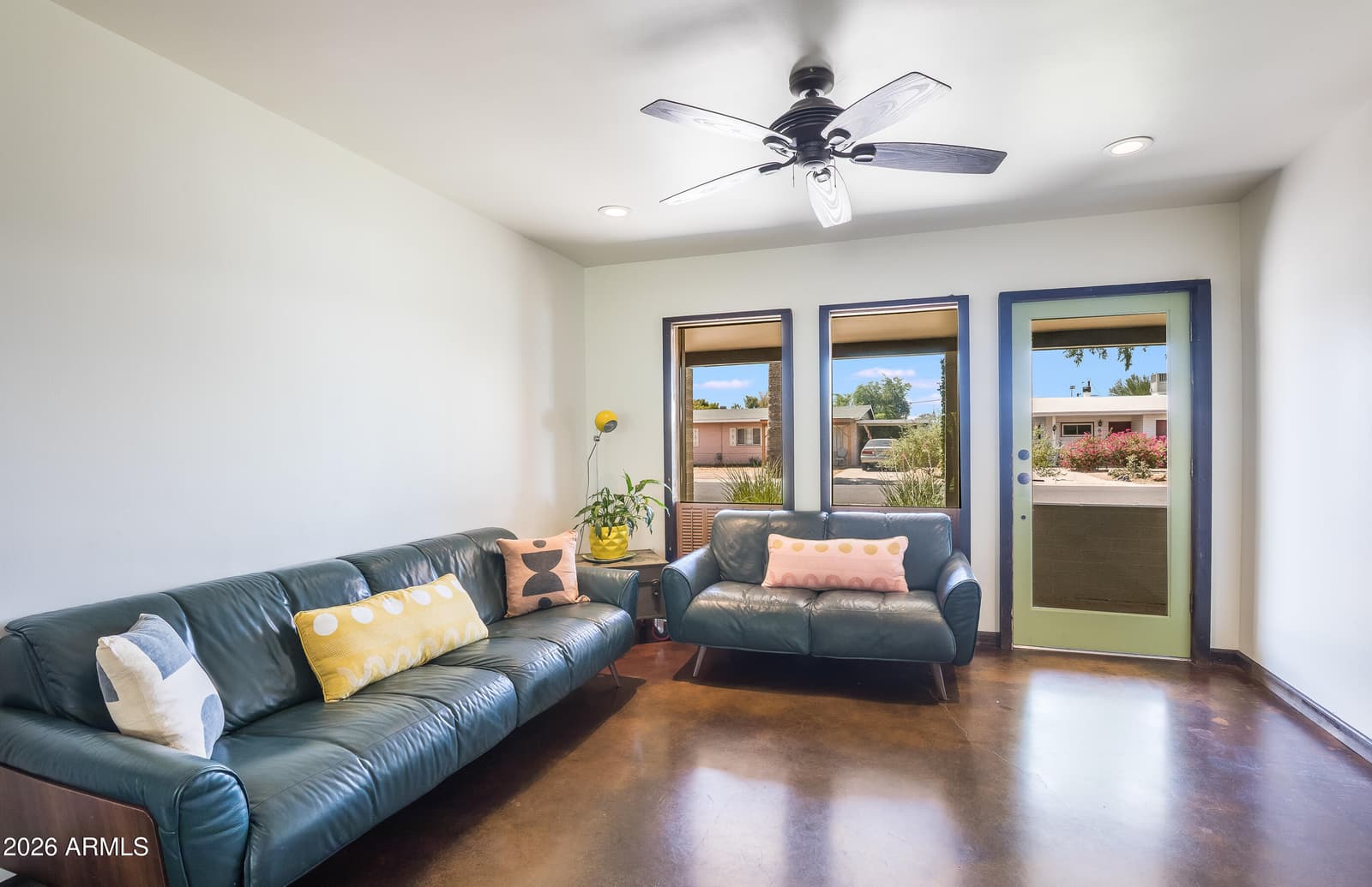 838 W Indianola Avenue, Phoenix, AZ 85013 — photo 5 of 35
