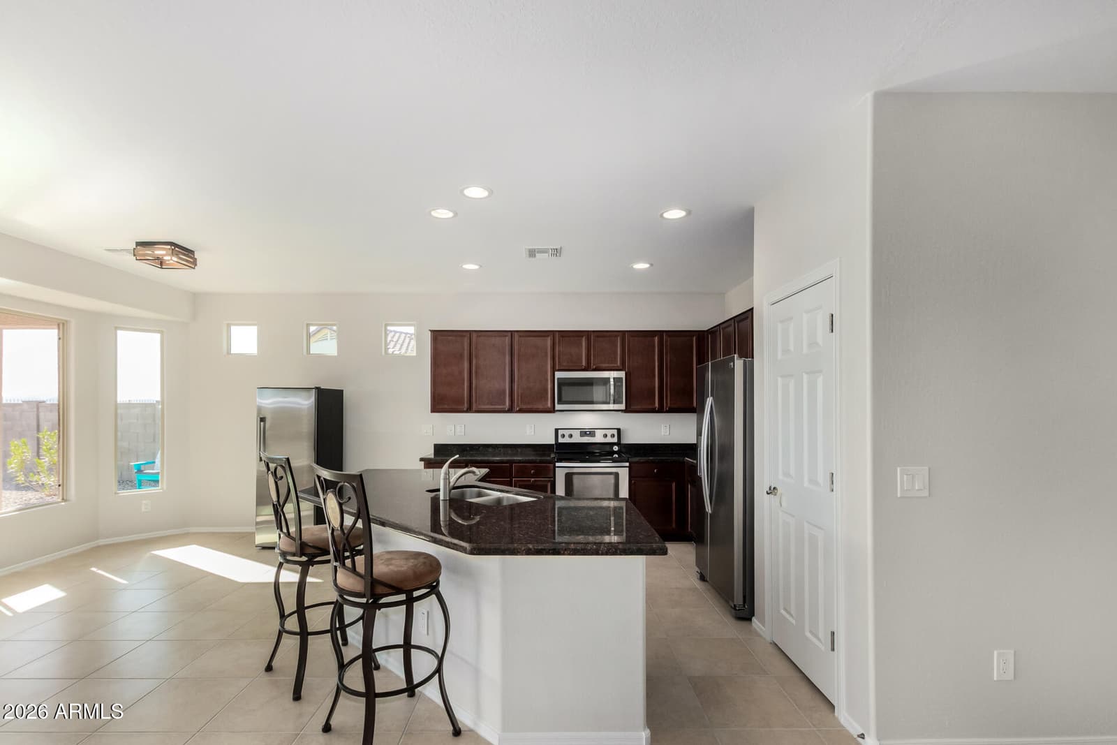 18275 W Cedarwood Lane, Goodyear, AZ 85338 — photo 10 of 29