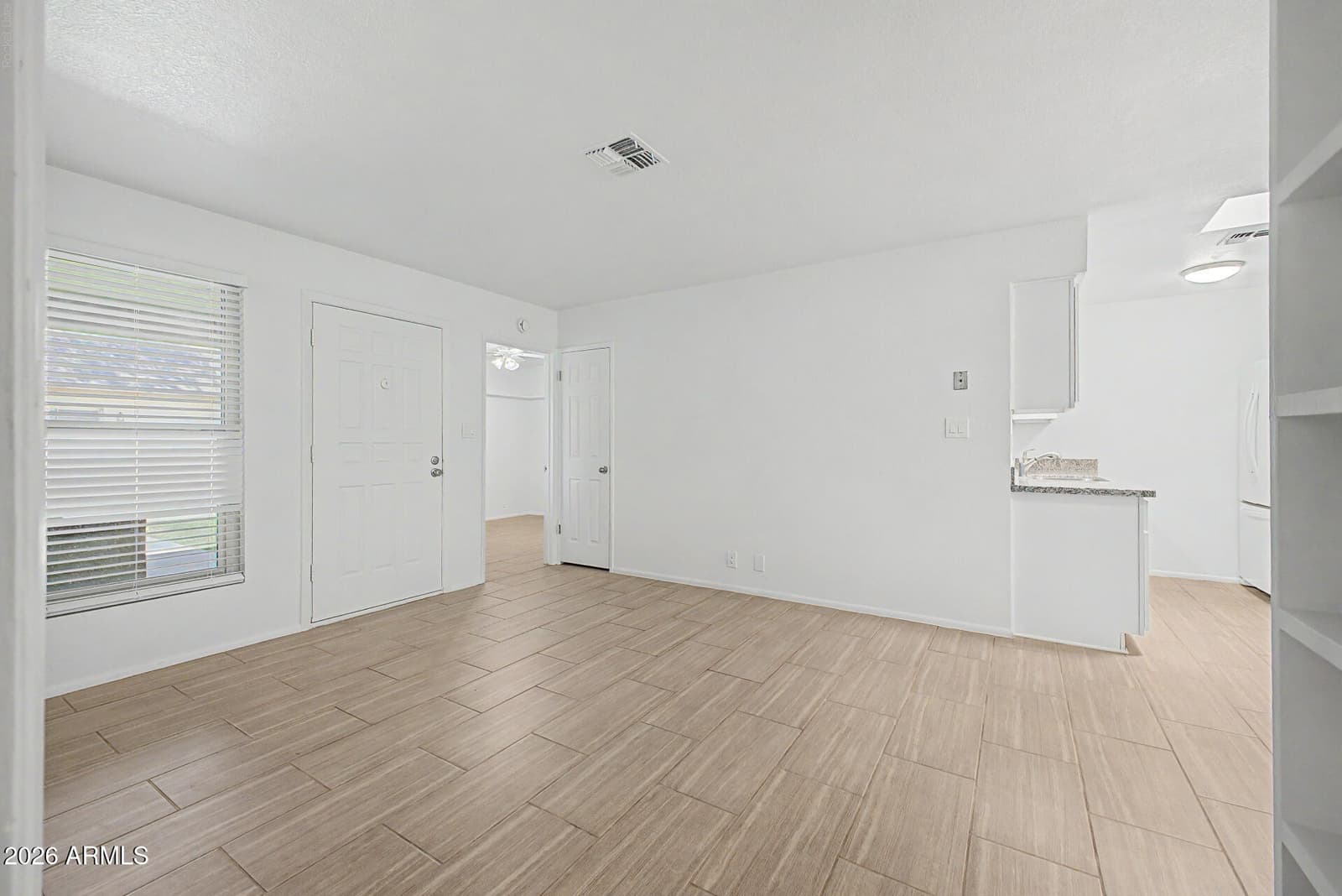 8101 N 107th Avenue 46, Peoria, AZ 85345 — photo 8 of 28