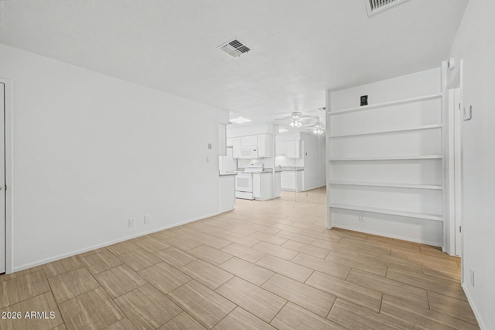 8101 N 107th Avenue 46, Peoria, AZ 85345 — photo 9 of 28