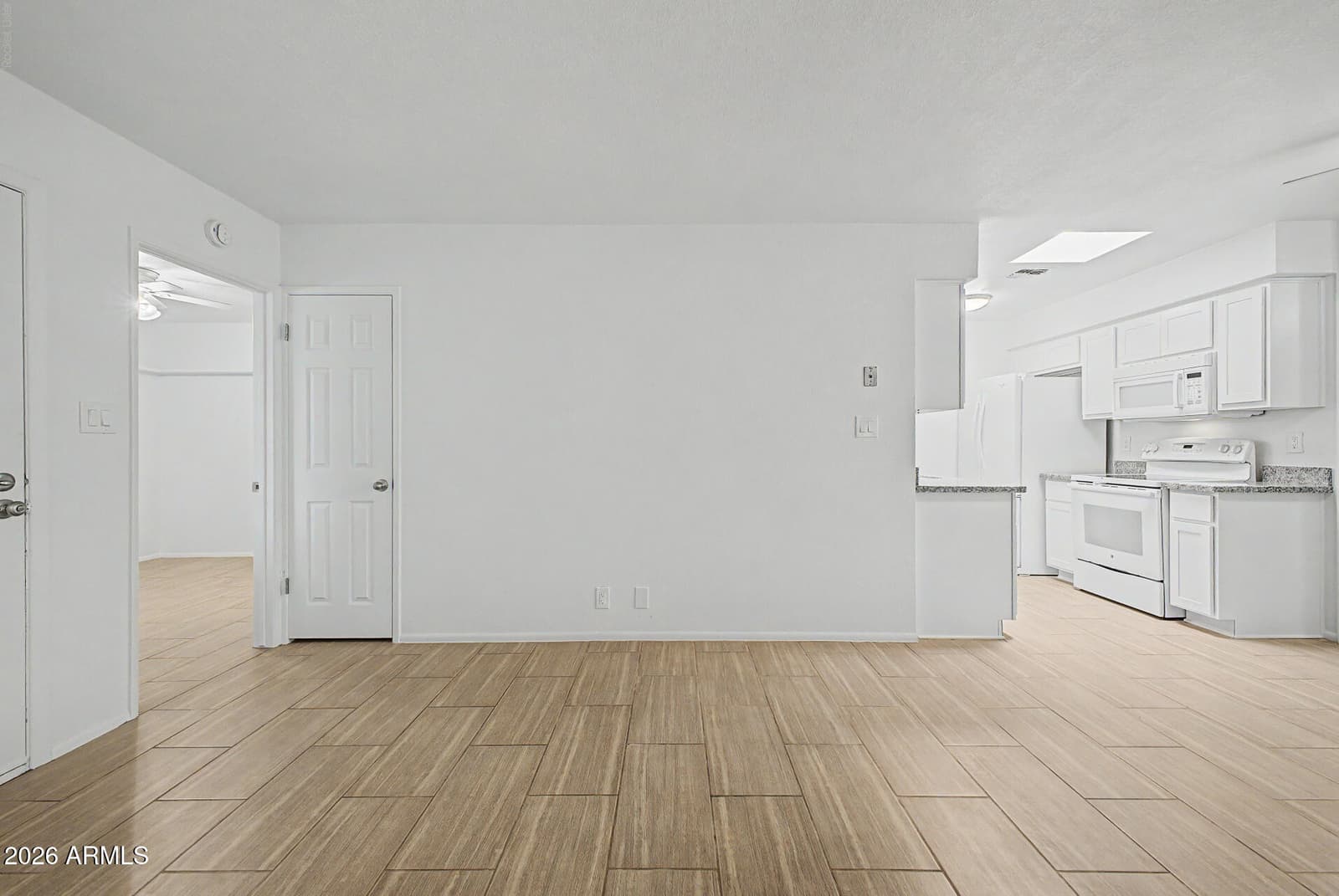 8101 N 107th Avenue 46, Peoria, AZ 85345 — photo 11 of 28