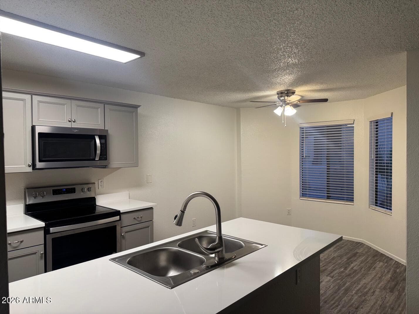 5236 W Peoria Avenue 102, Glendale, AZ 85302 — photo 2 of 12