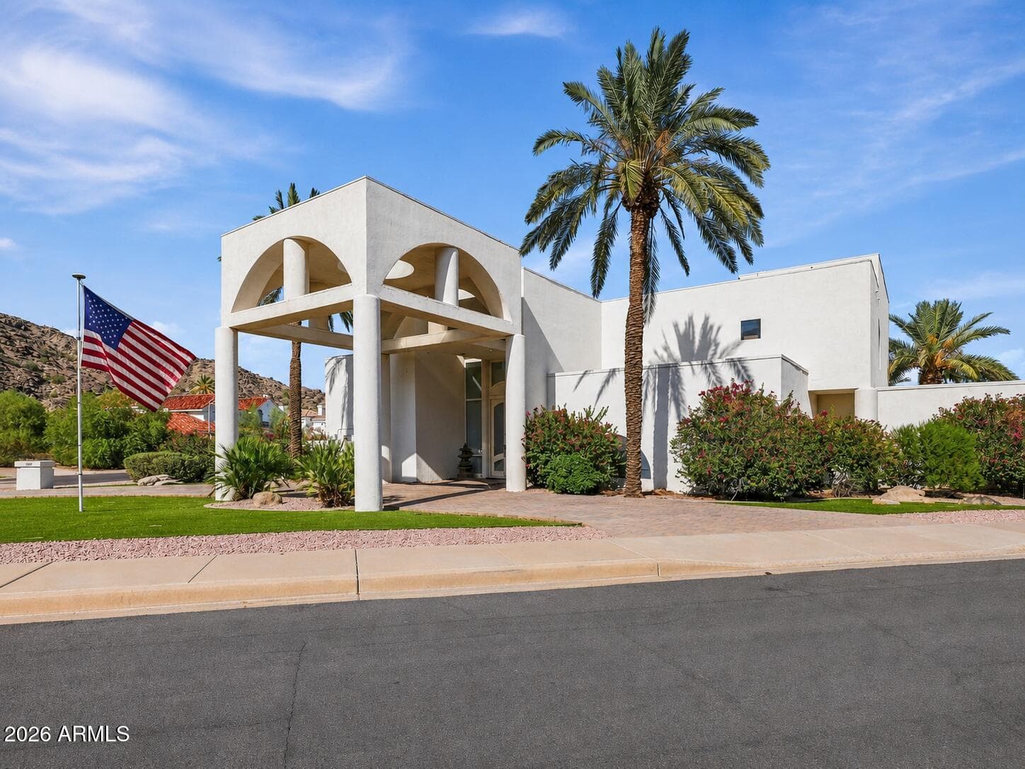 3307 E KACHINA Drive, Phoenix, AZ 85044