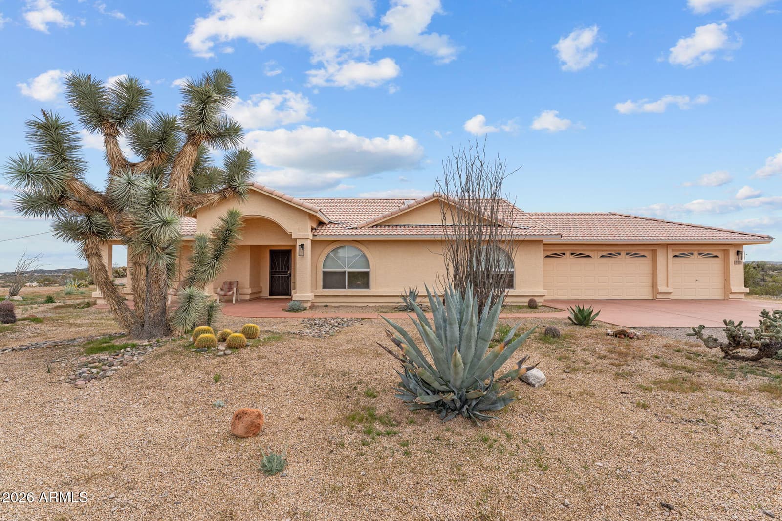 1315 N Mule Deer Trail, Wickenburg, AZ 85390 — photo 1 of 35