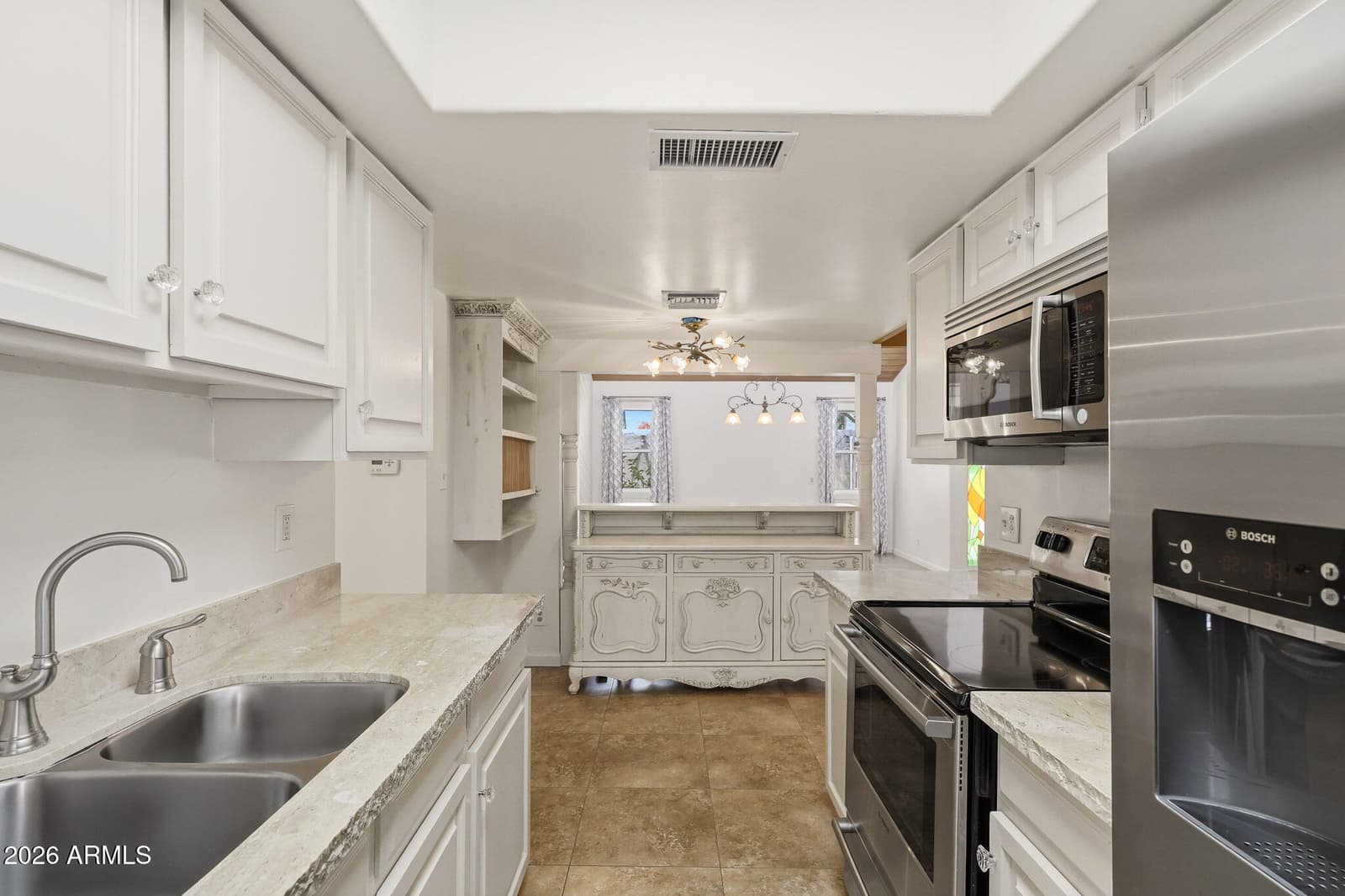 4540 N 44th Street 3, Phoenix, AZ 85018 — photo 10 of 29