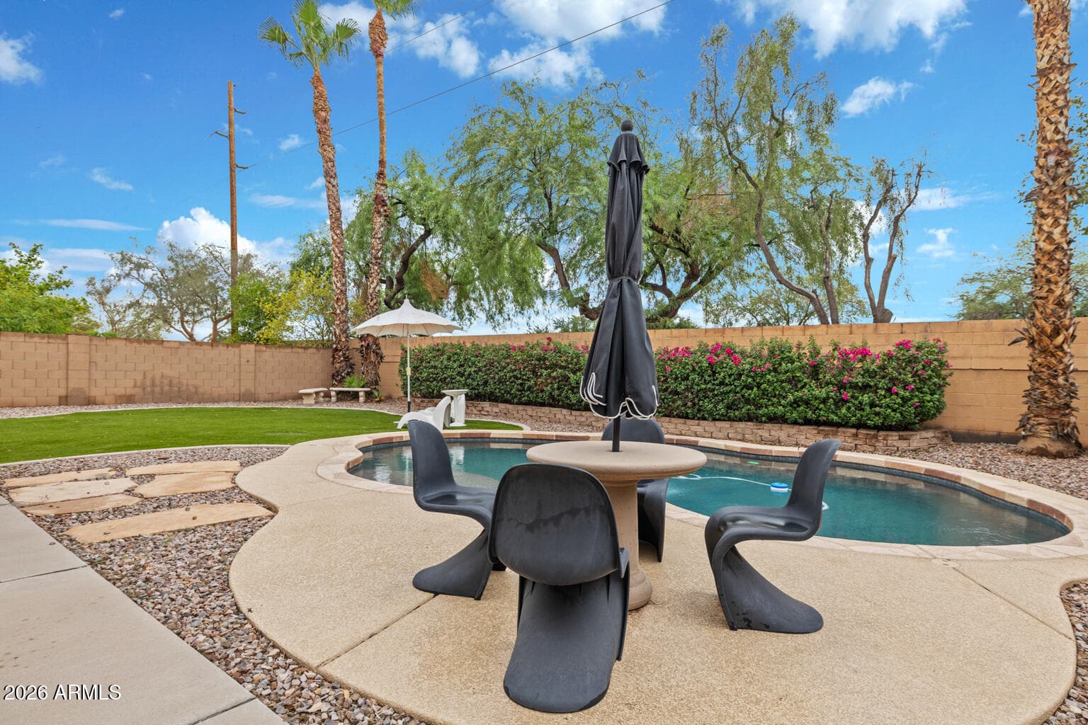 1908 S Saddle Street, Gilbert, AZ 85233 — photo 28 of 37