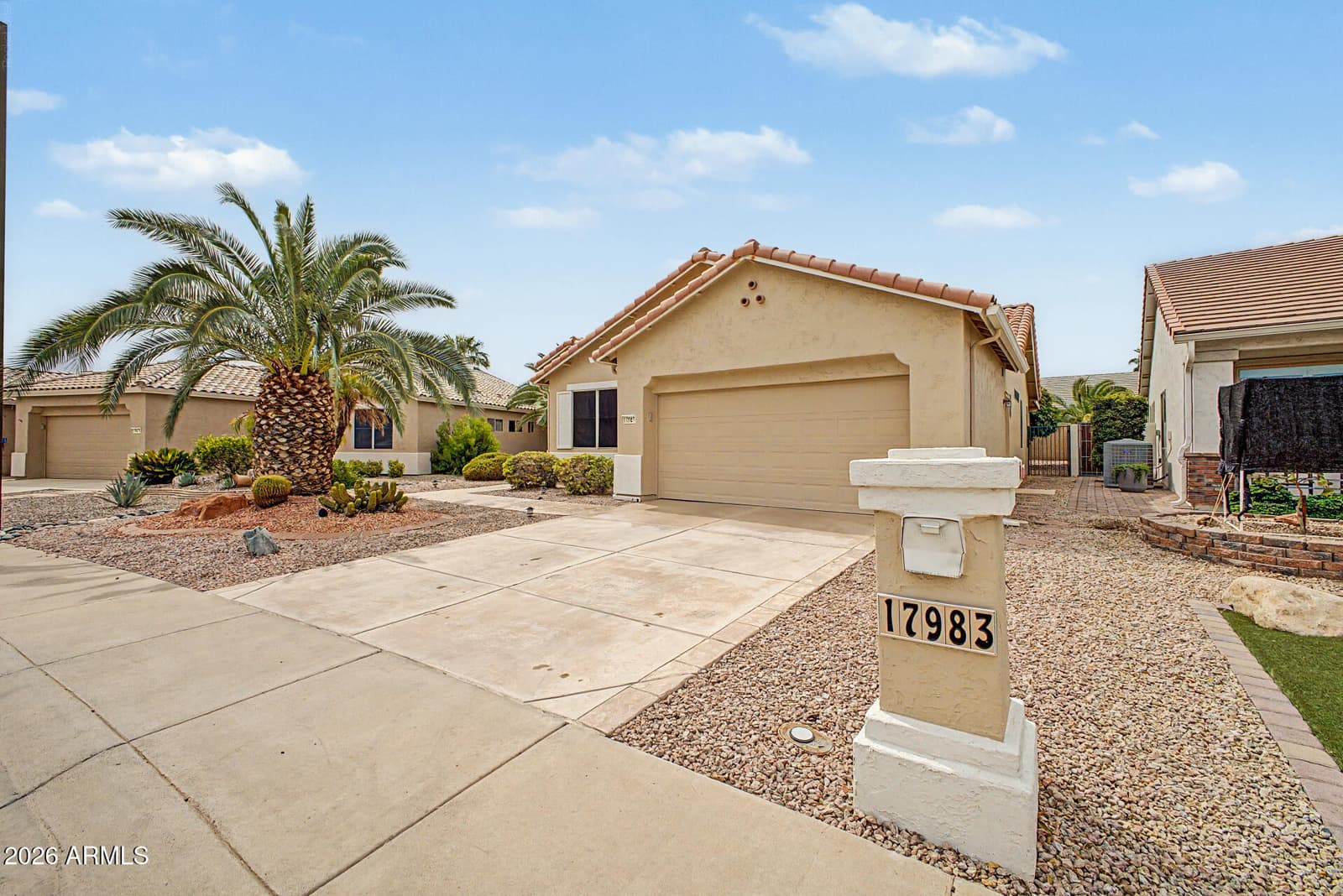 17983 W Deneen Way, Surprise, AZ 85374 — photo 4 of 44