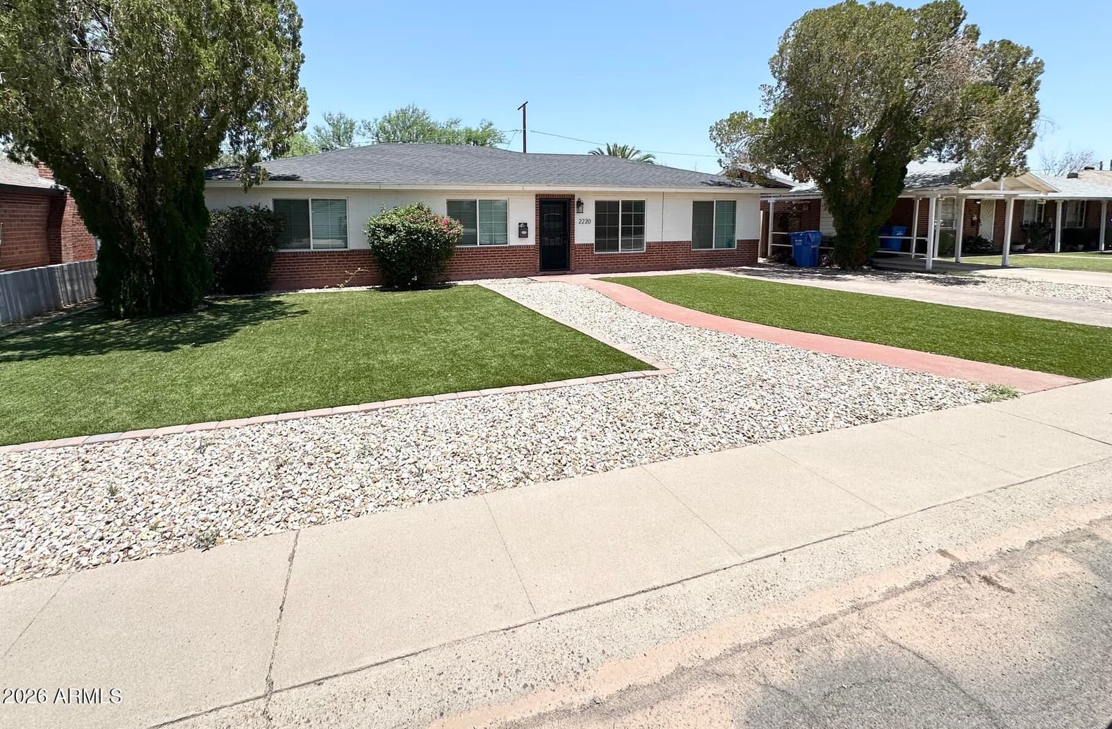 2220 E Heatherbrae Drive, Phoenix, AZ 85016 — photo 2 of 21