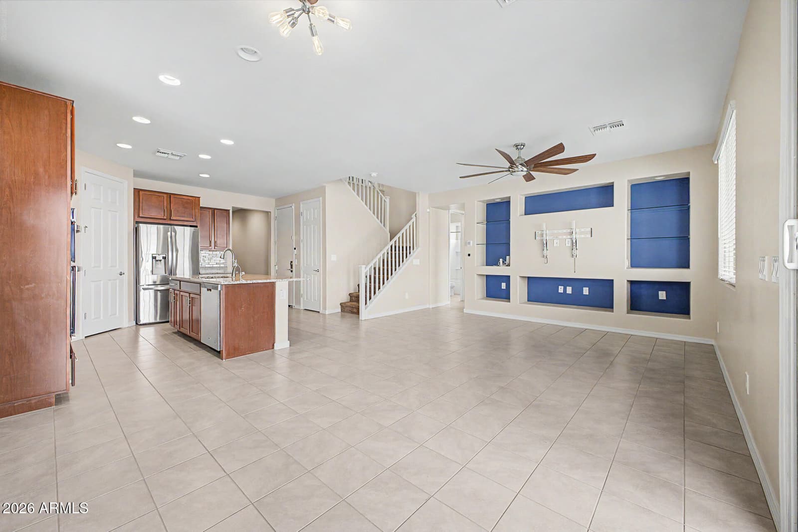 2436 E Saint Catherine Avenue, Phoenix, AZ 85042 — photo 4 of 56