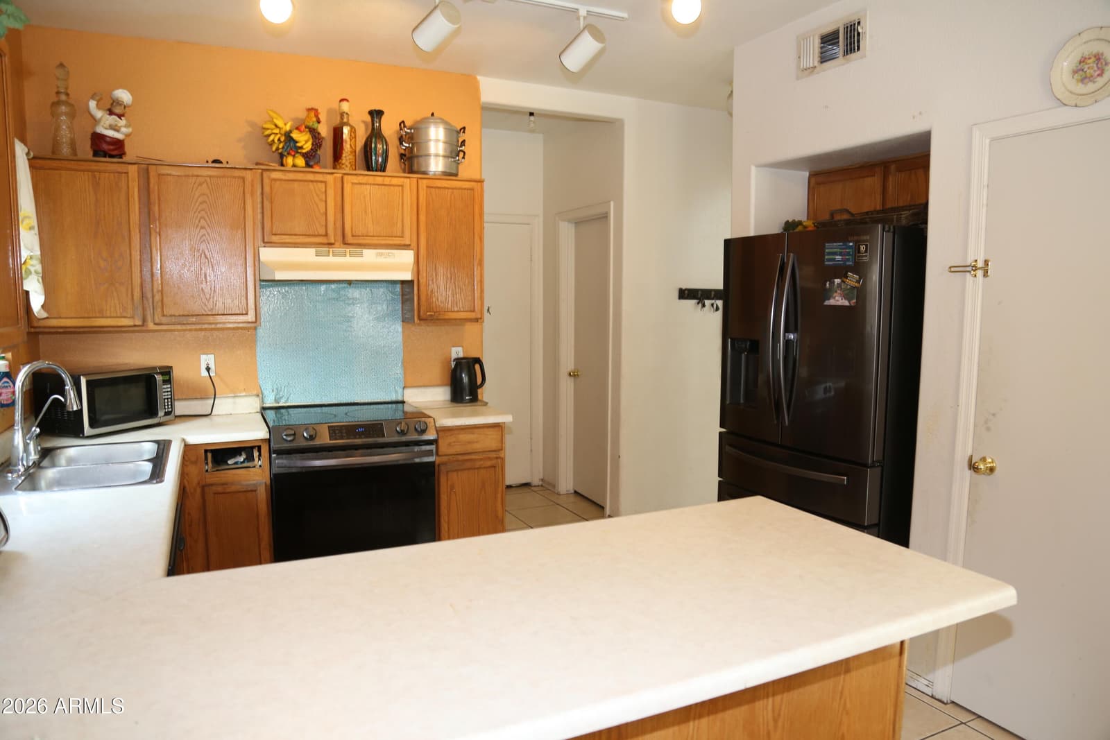 11960 N 89th Drive, Peoria, AZ 85345 — photo 9 of 13