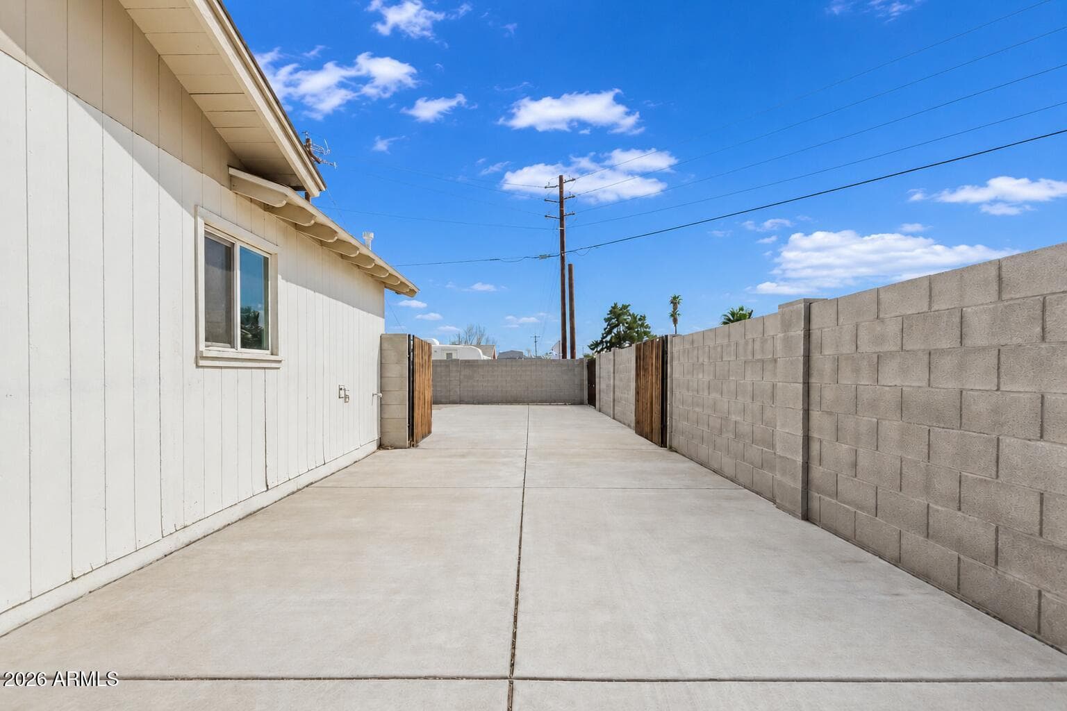 1557 W 2nd Street, Mesa, AZ 85201 — photo 8 of 37
