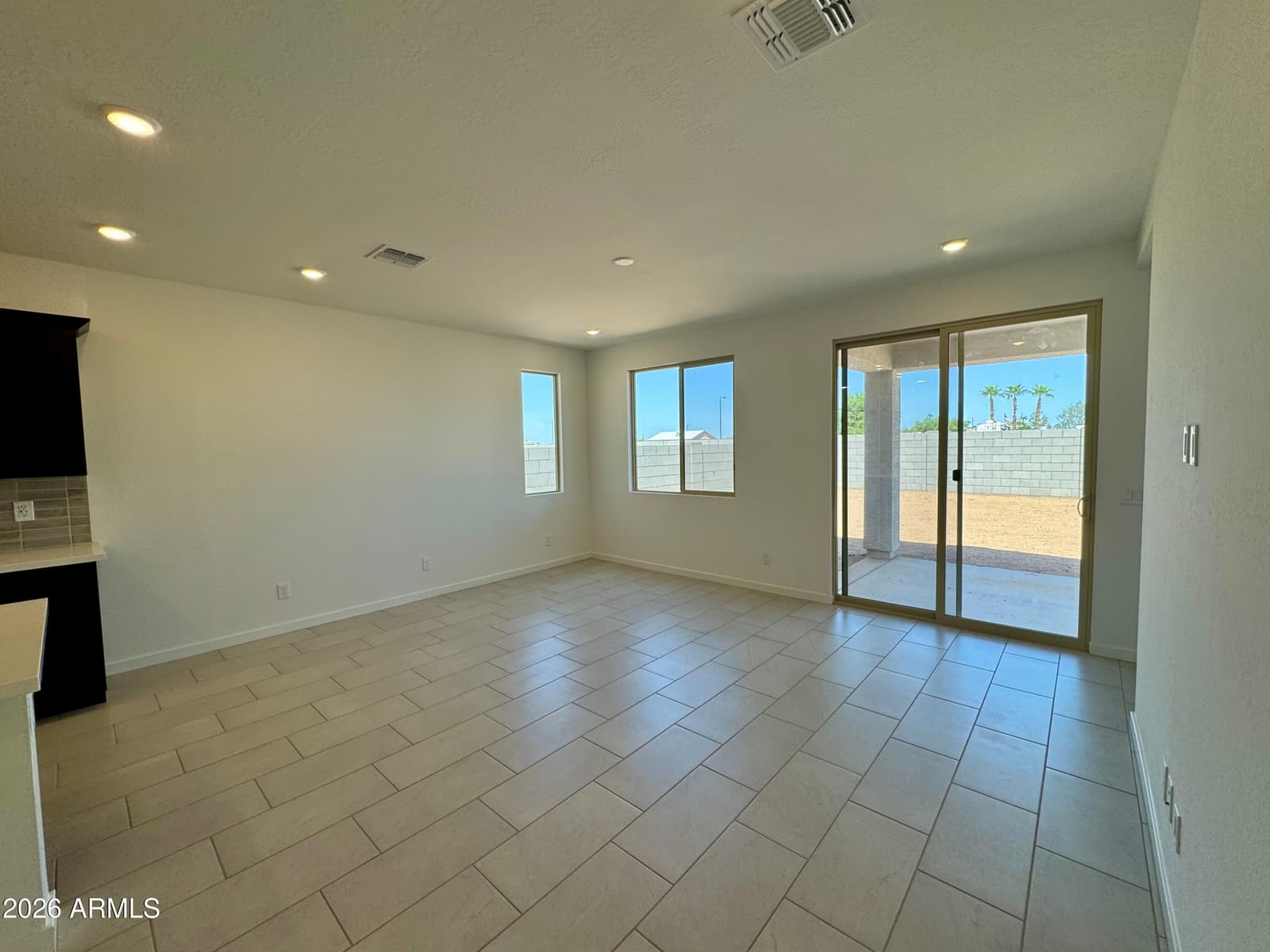 5274 E Cassidy Lane, San Tan Valley, AZ 85144 — photo 4 of 15