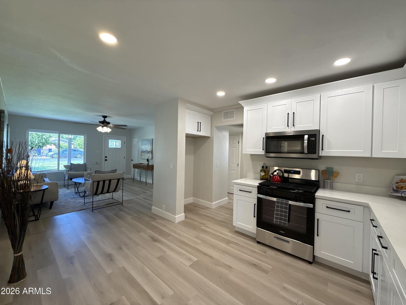 3005 E Hubbell Street, Phoenix, AZ 85008 — photo 5 of 24