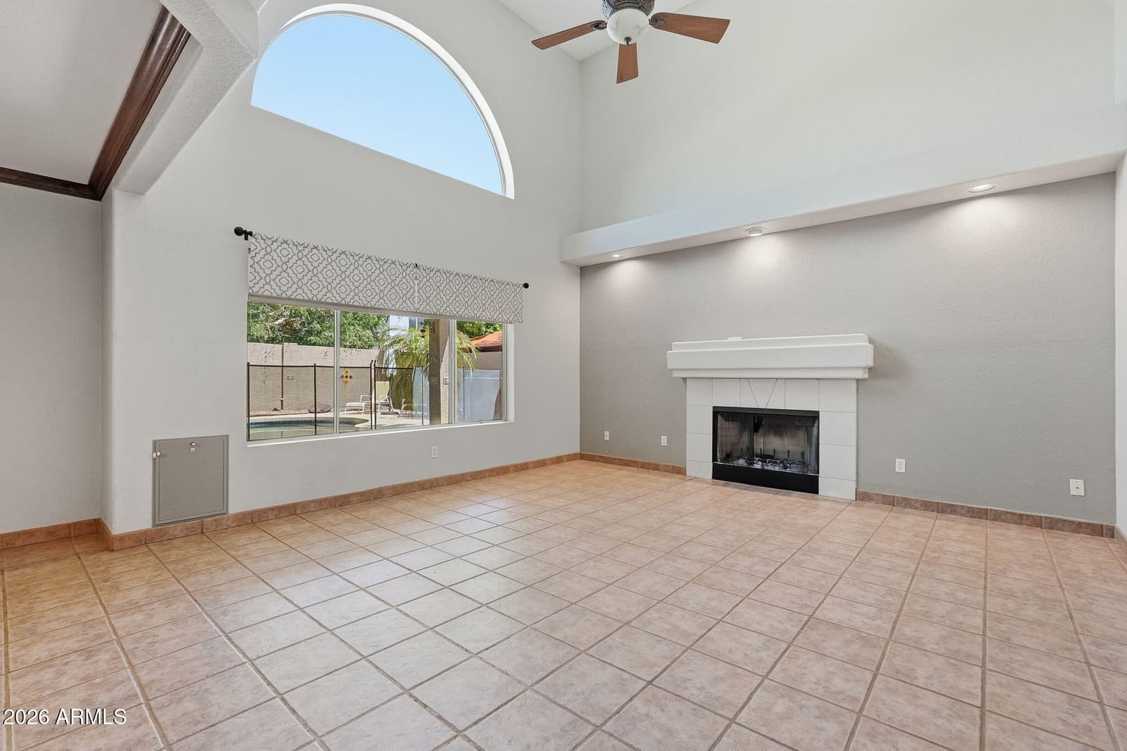 4658 E Kelly Drive, Gilbert, AZ 85234 — photo 12 of 51