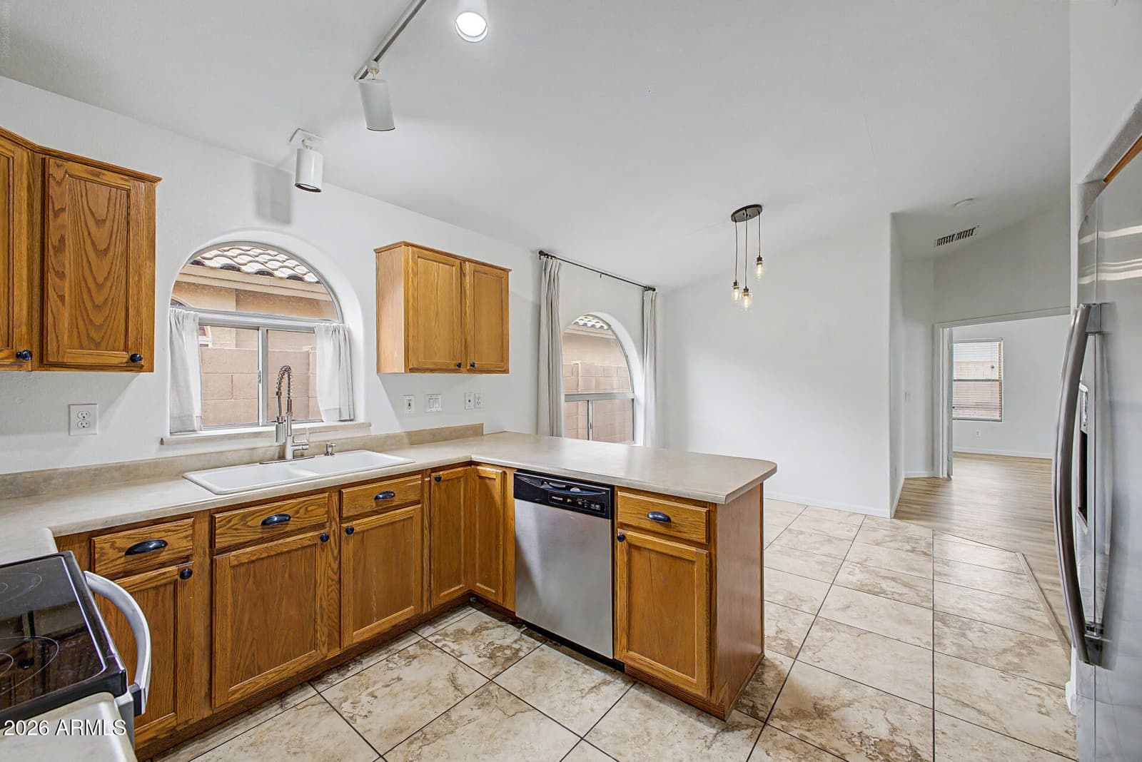 43924 W Cahill Drive, Maricopa, AZ 85138 — photo 10 of 41