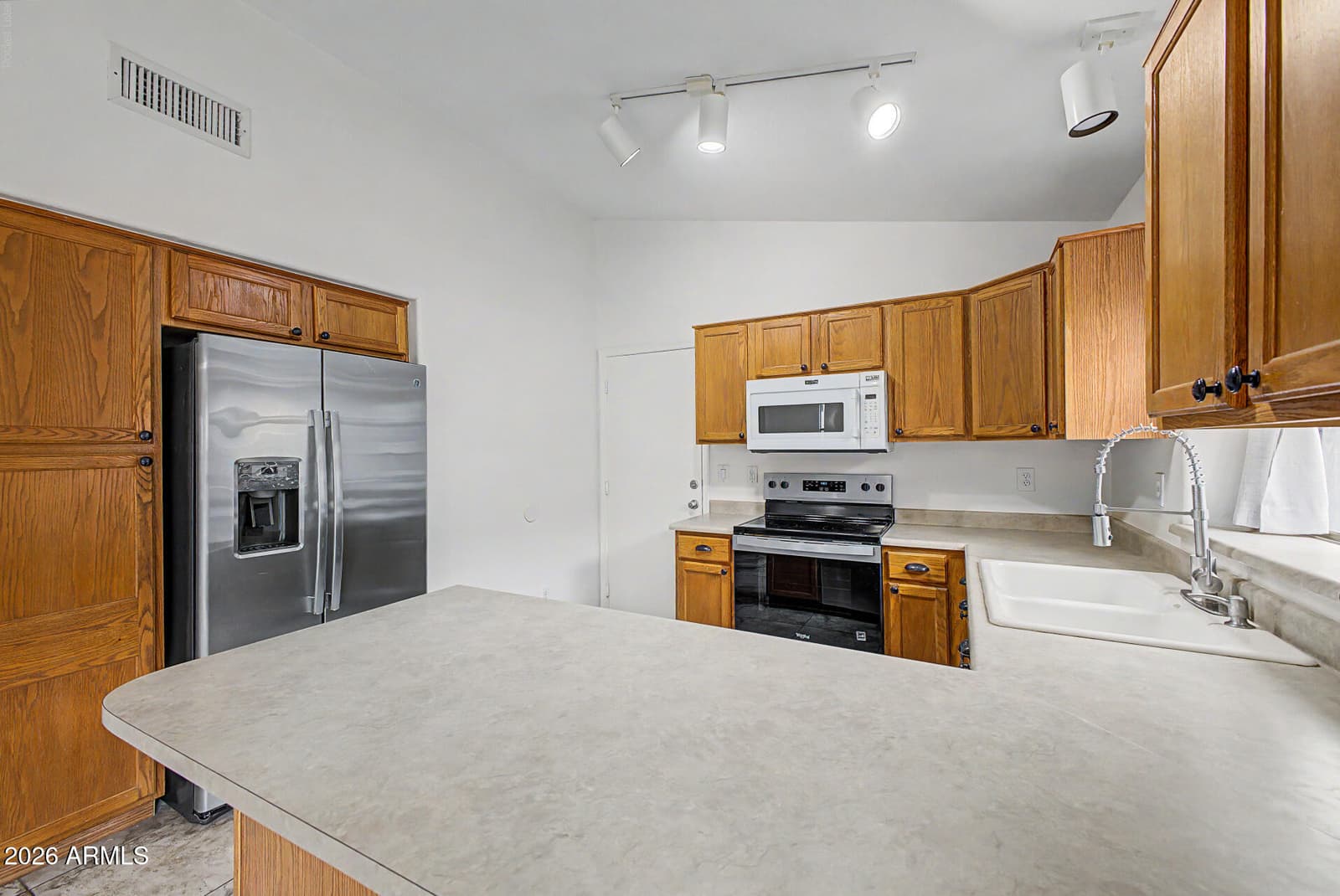 43924 W Cahill Drive, Maricopa, AZ 85138 — photo 11 of 41