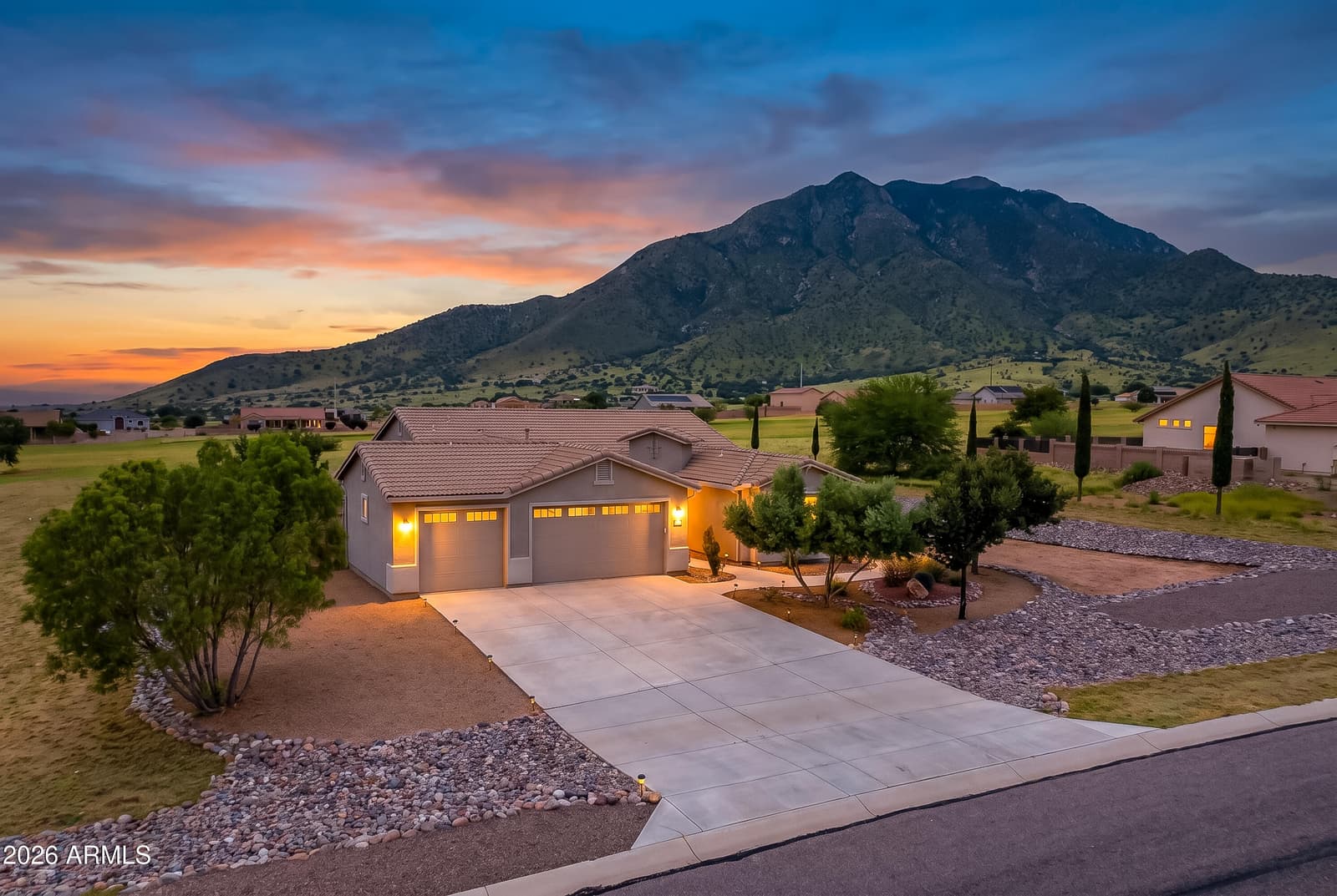 6577 E Saddlehorn Circle, Hereford, AZ 85615 — photo 1 of 42