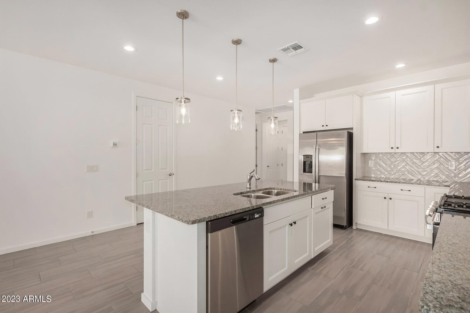 2503 S 180th Drive, Goodyear, AZ 85338 — photo 8 of 31
