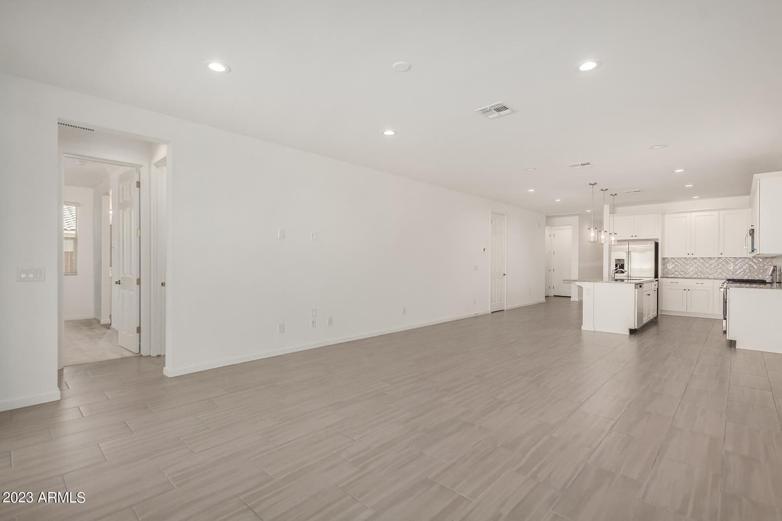 2503 S 180th Drive, Goodyear, AZ 85338 — photo 10 of 31