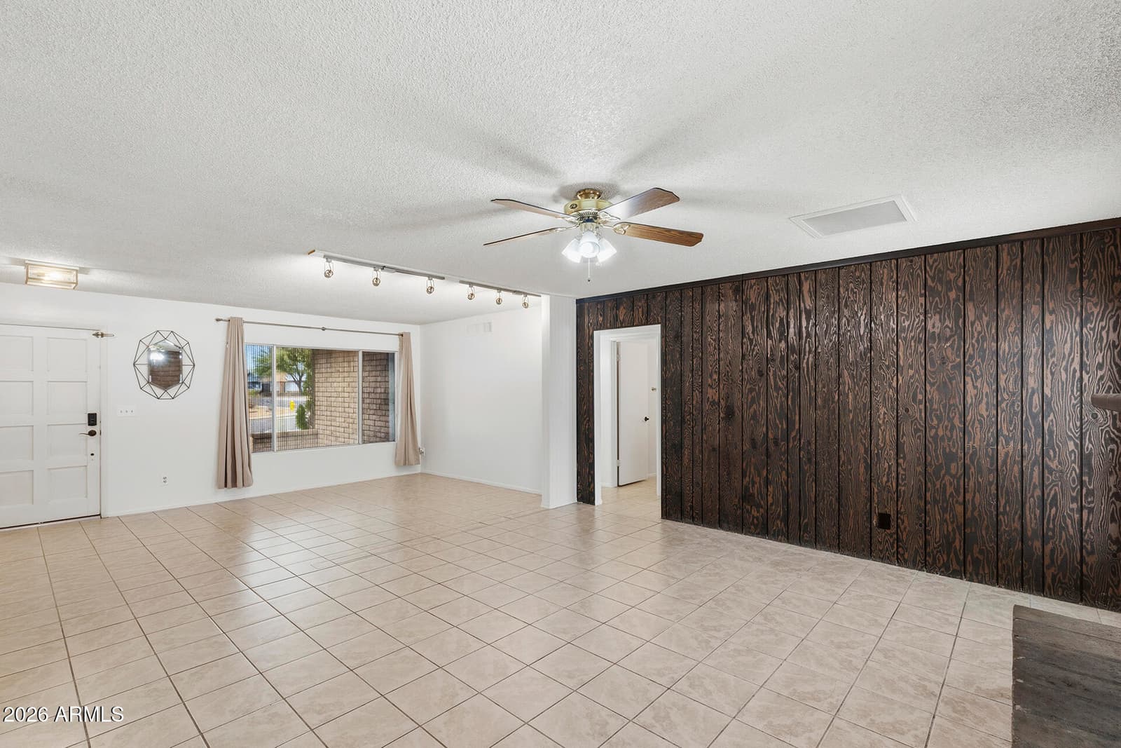 5107 W Corrine Drive, Glendale, AZ 85304 — photo 8 of 43