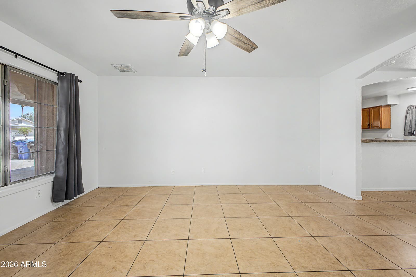 5059 W Vernon Avenue, Phoenix, AZ 85035 — photo 6 of 27