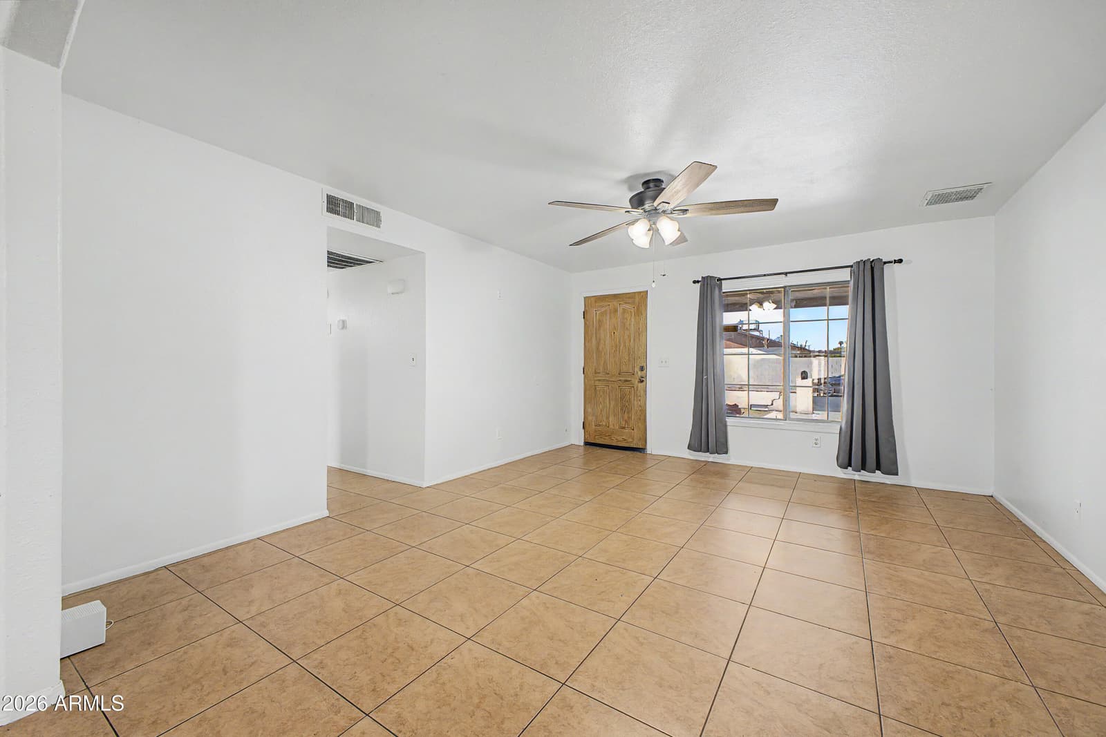 5059 W Vernon Avenue, Phoenix, AZ 85035 — photo 8 of 27