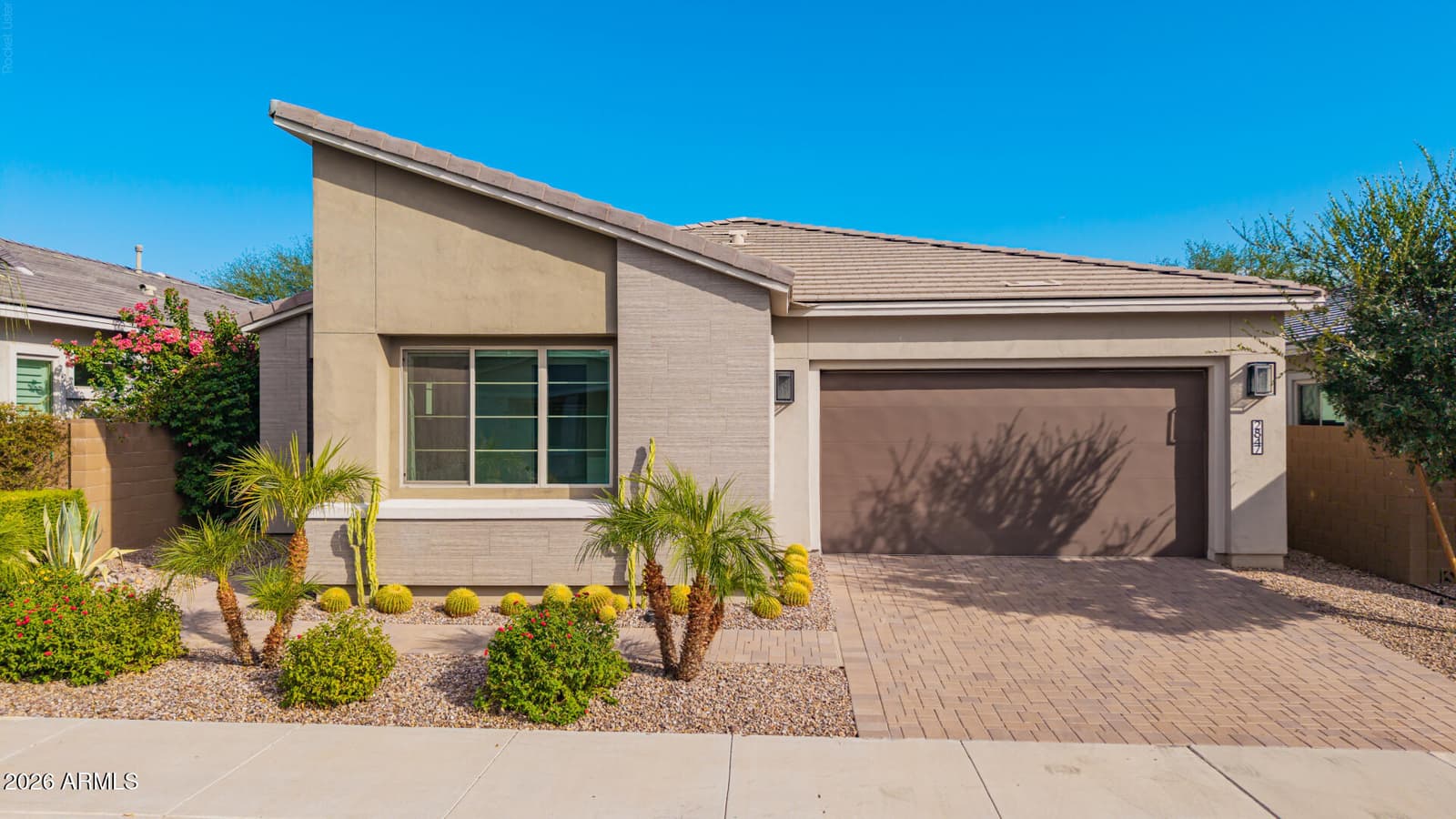 2847 E Los Gatos Drive, Phoenix, AZ 85050 — photo 2 of 62