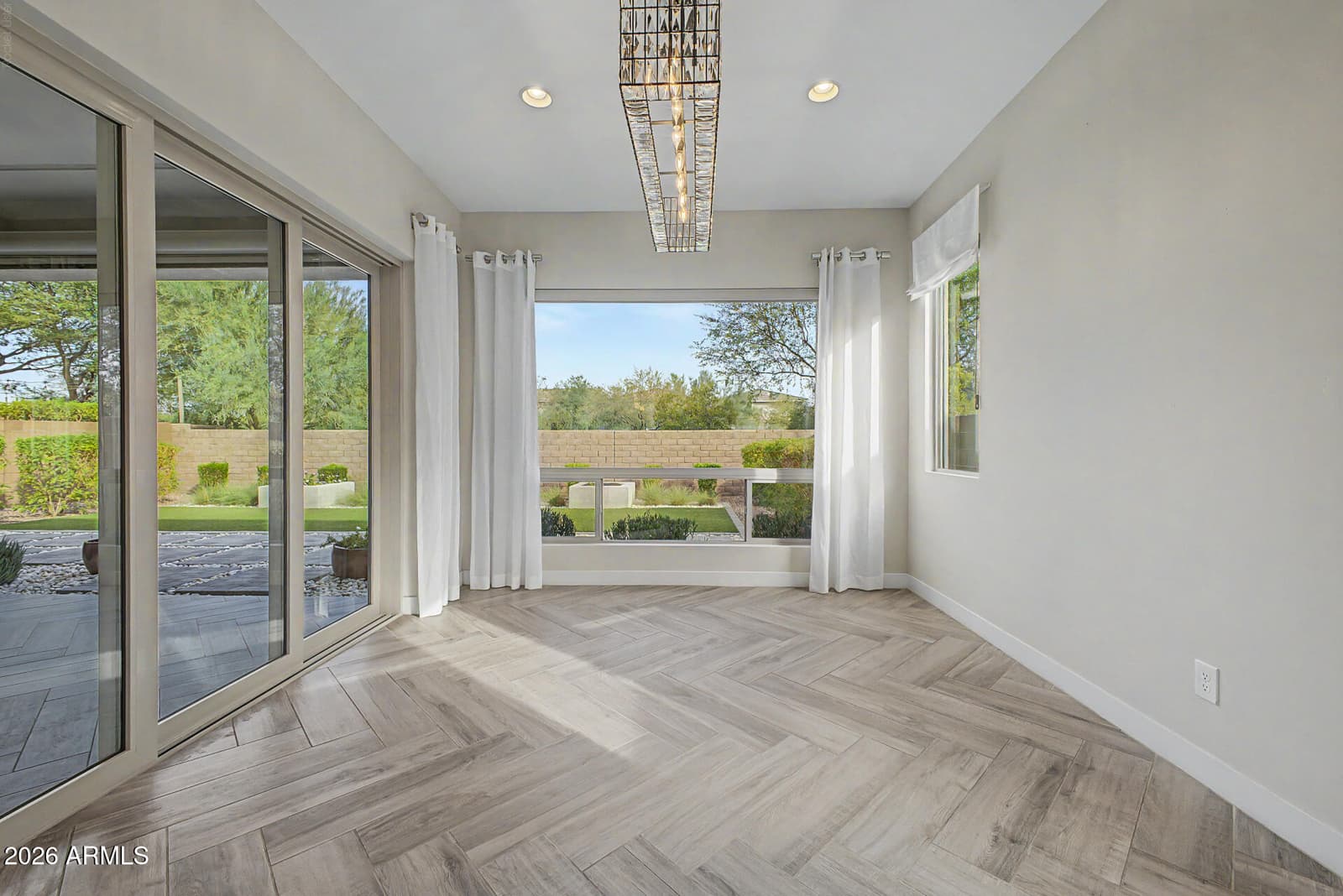 2847 E Los Gatos Drive, Phoenix, AZ 85050 — photo 12 of 62