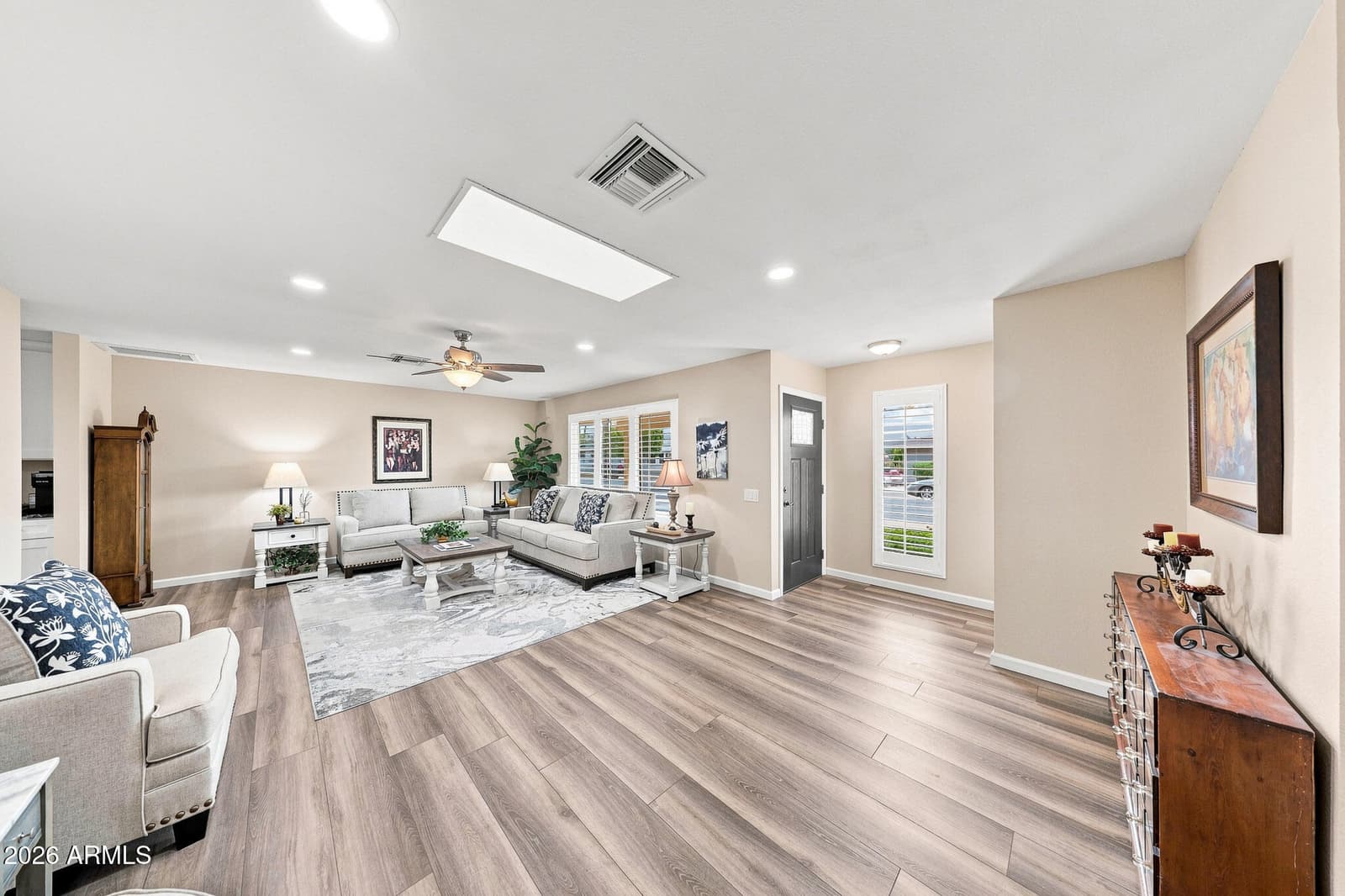 18402 N 95th Avenue, Sun City, AZ 85373 — photo 5 of 51