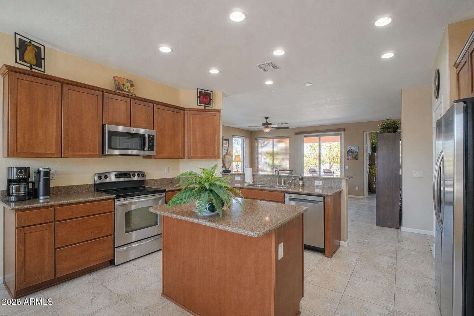 5278 N Comanche Drive, Eloy, AZ 85131 — photo 17 of 43