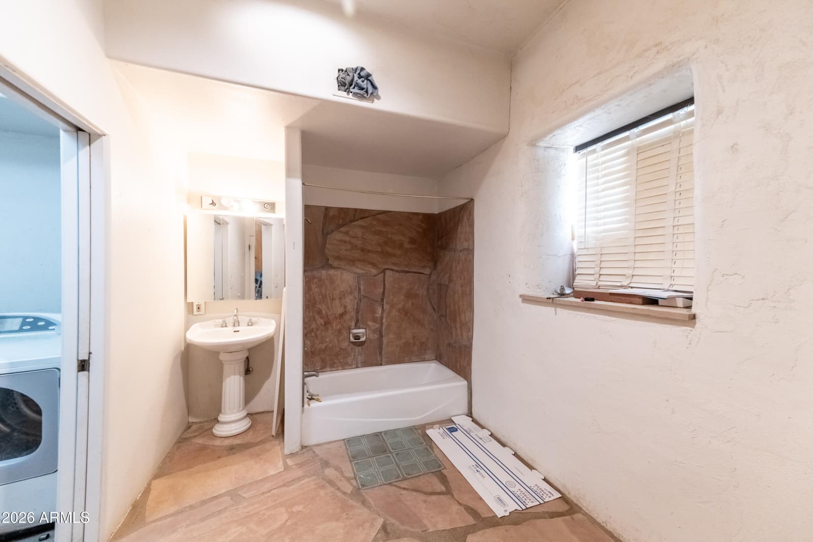 425 S Russell Road, Casa Grande, AZ 85193 — photo 18 of 46