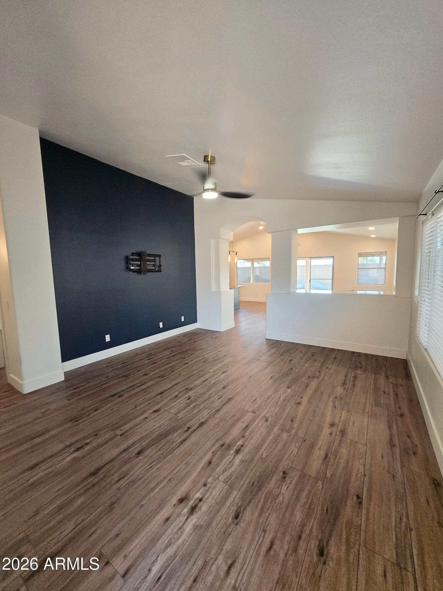 20806 N 29th Drive, Phoenix, AZ 85027 — photo 7 of 29