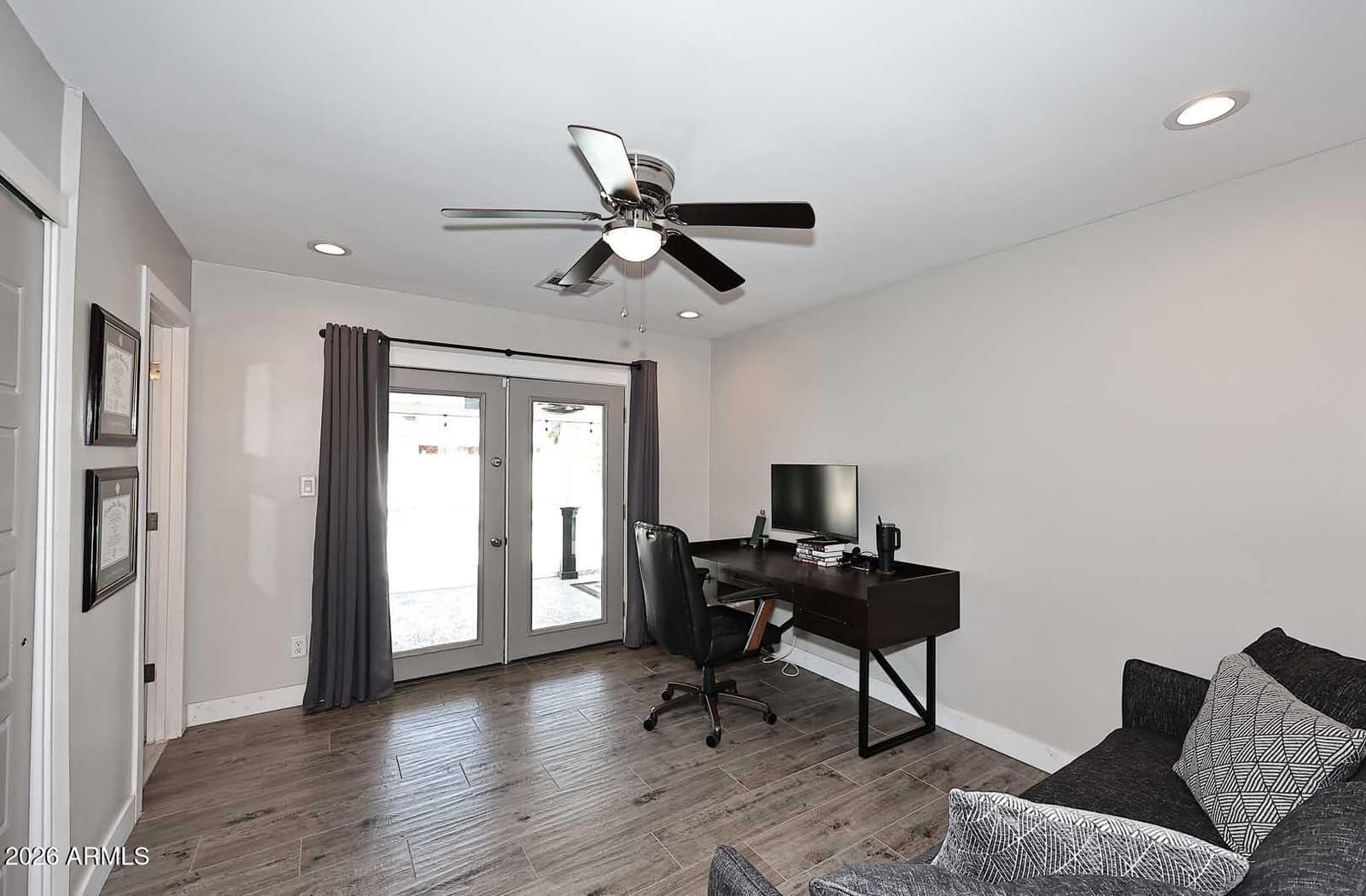 8638 E Sheridan Street, Scottsdale, AZ 85257 — photo 15 of 44