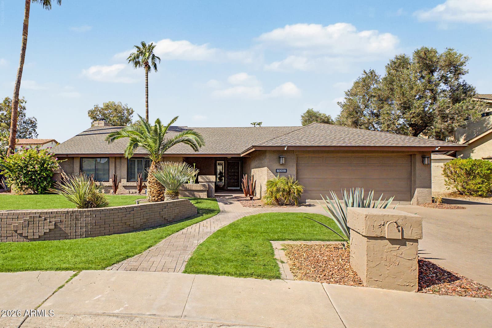 5002 E Le Marche Avenue, Scottsdale, AZ 85254 — photo 5 of 57