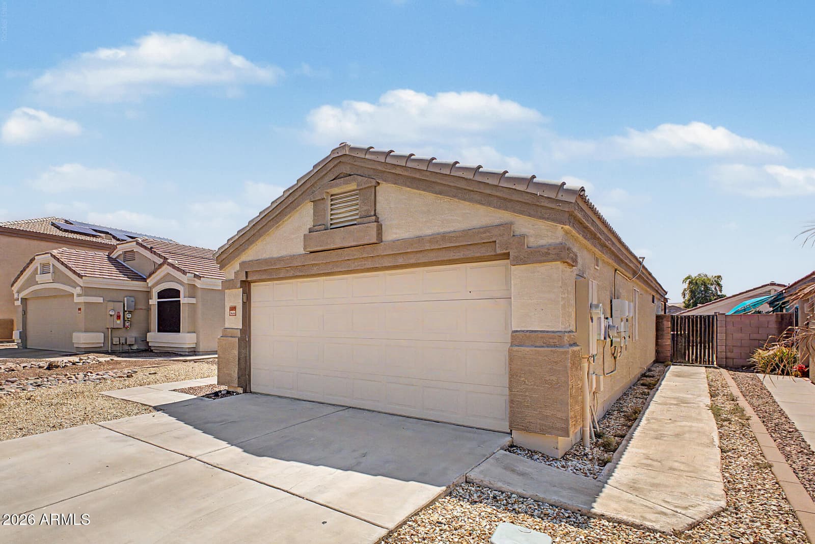 11339 W Madisen Ellise Drive, Surprise, AZ 85378 — photo 6 of 32