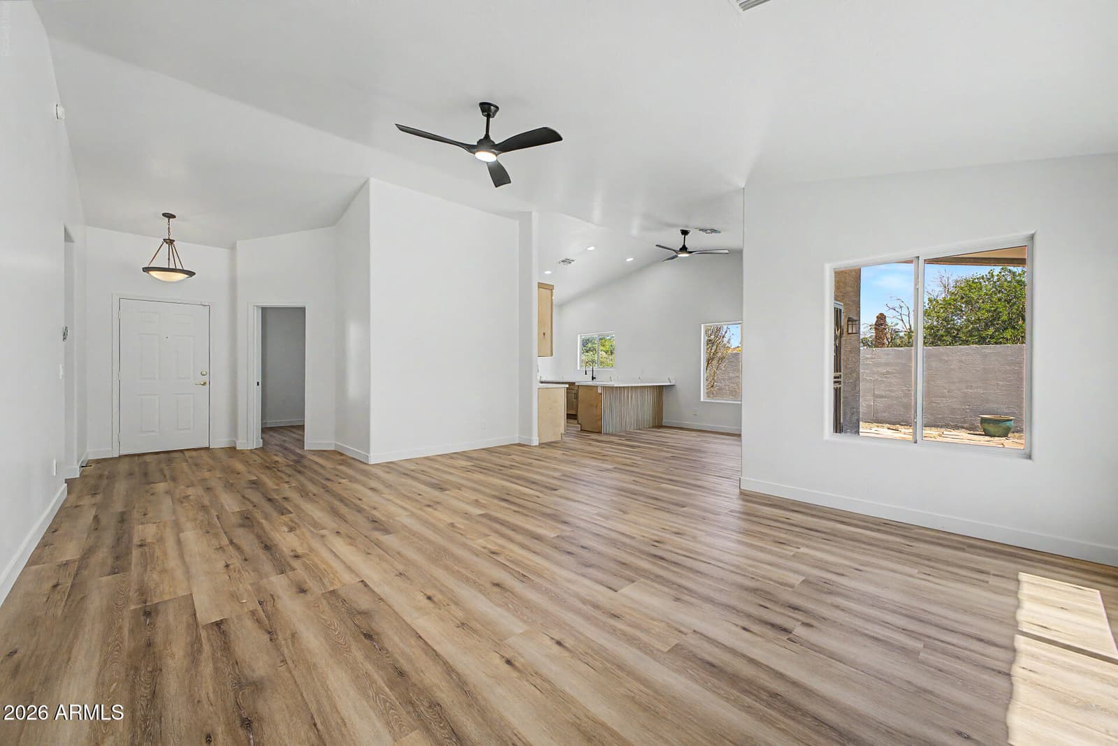 1325 E Constance Way, Phoenix, AZ 85042 — photo 10 of 36
