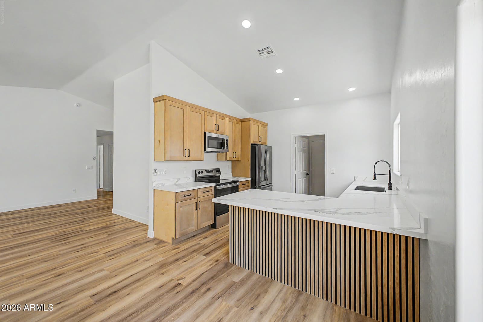 1325 E Constance Way, Phoenix, AZ 85042 — photo 13 of 36