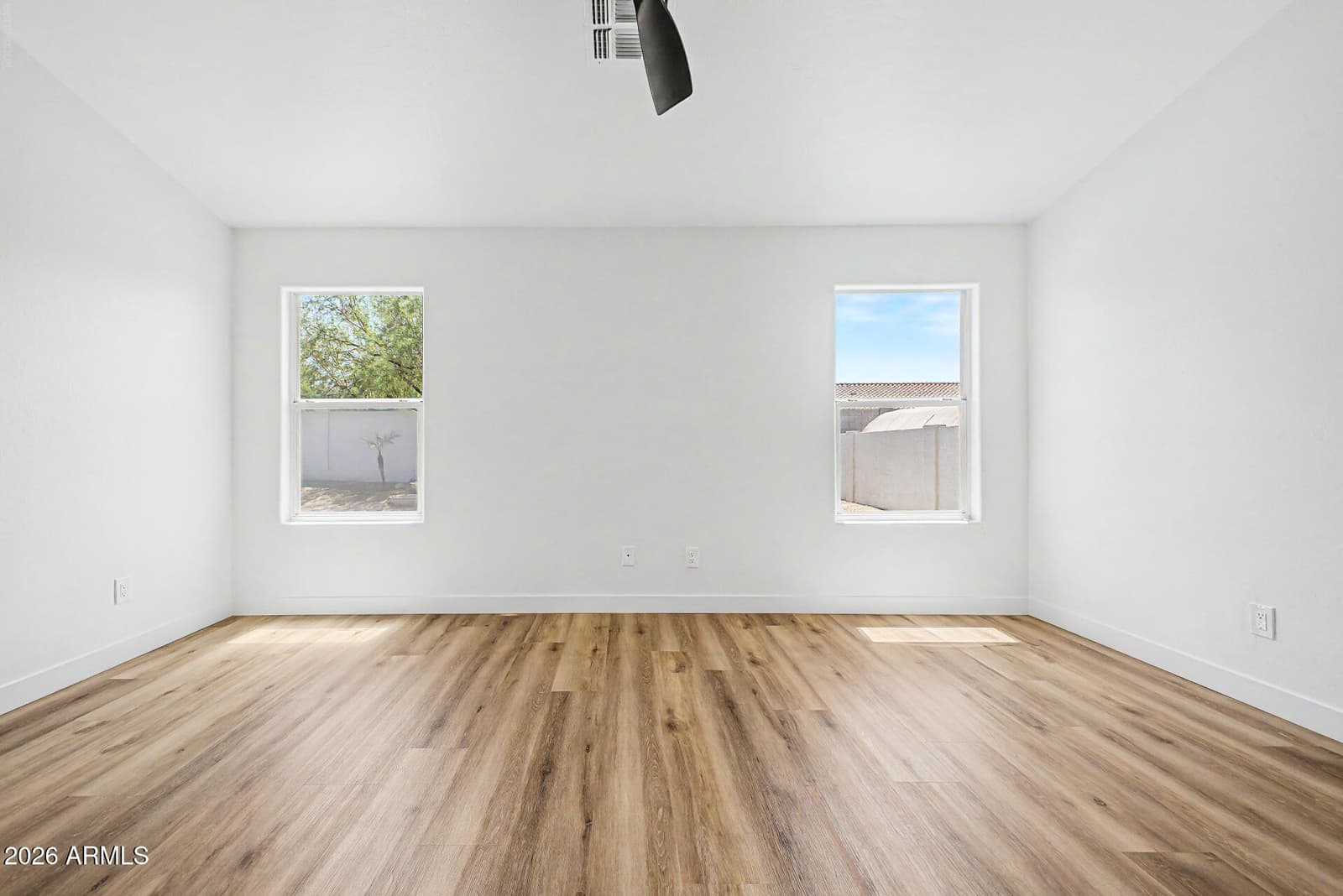 1325 E Constance Way, Phoenix, AZ 85042 — photo 16 of 36