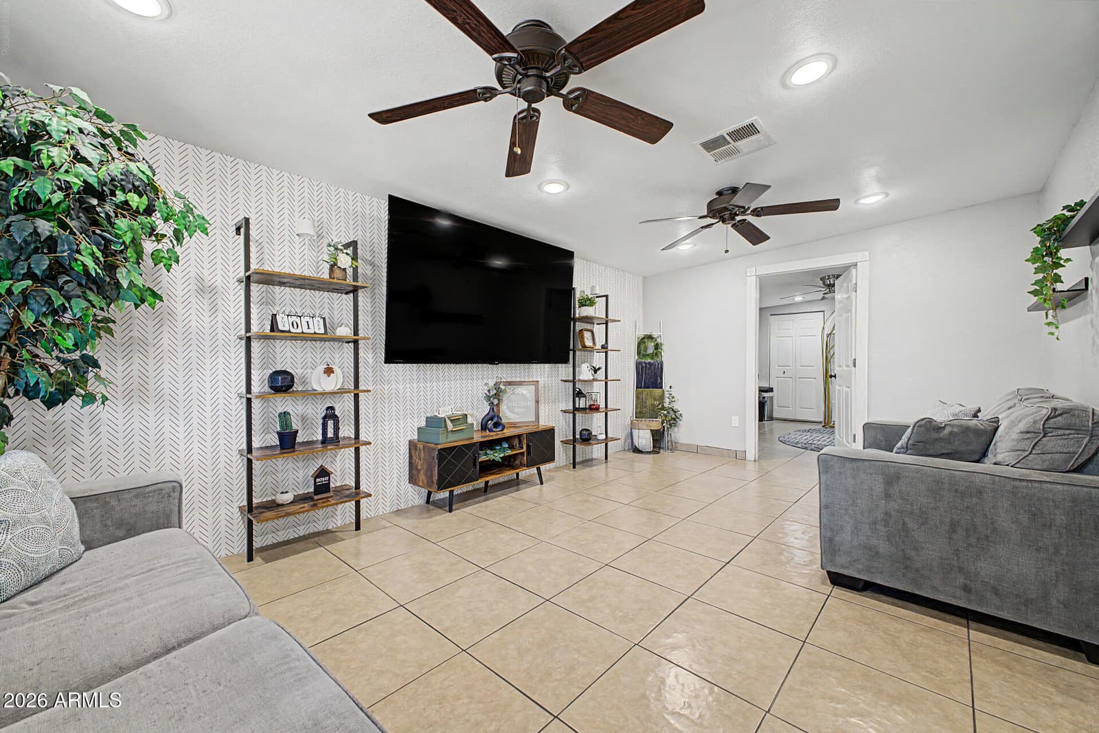 3044 W Holly Street, Phoenix, AZ 85009 — photo 13 of 43