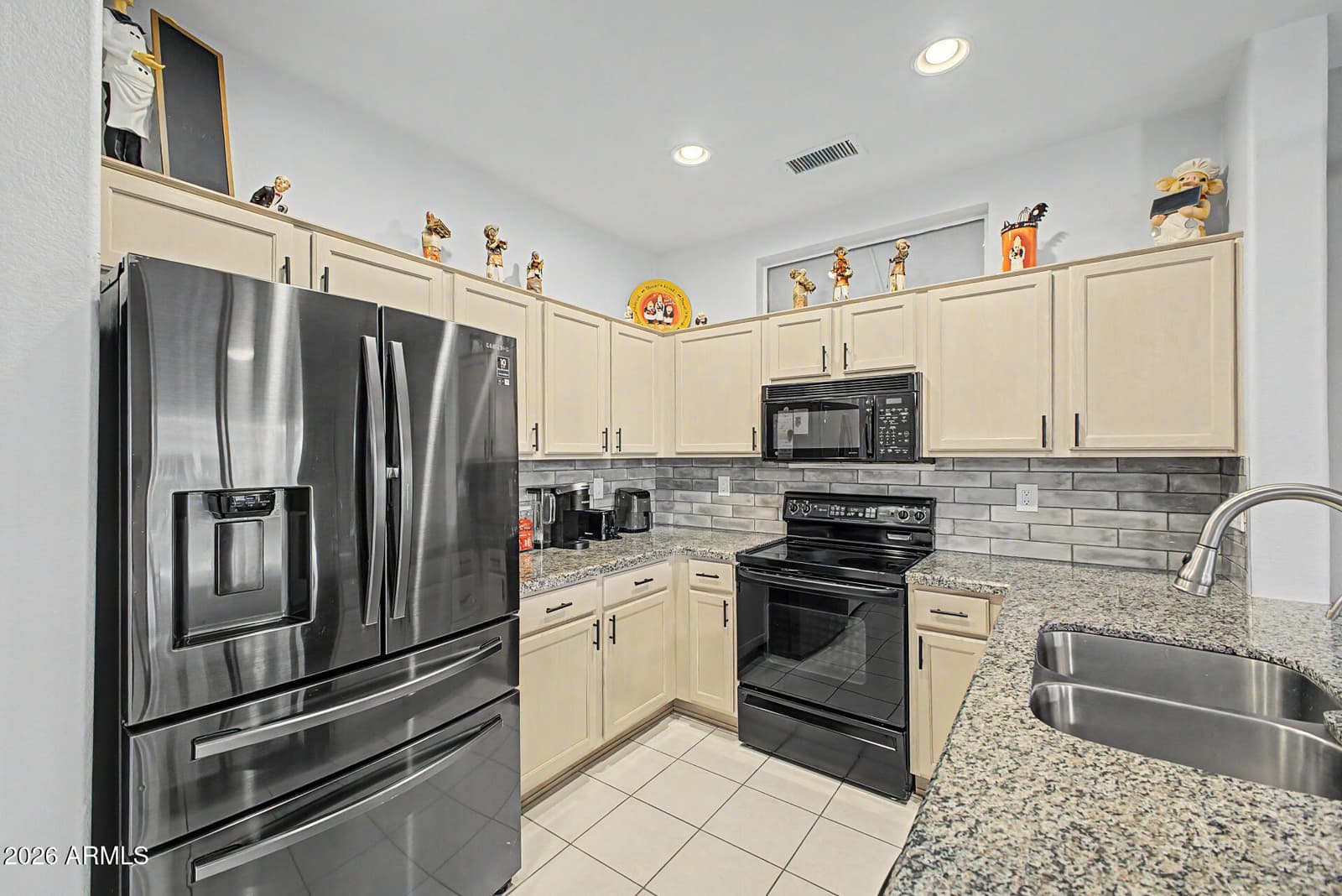 15717 W Cimarron Drive, Surprise, AZ 85374 — photo 8 of 26