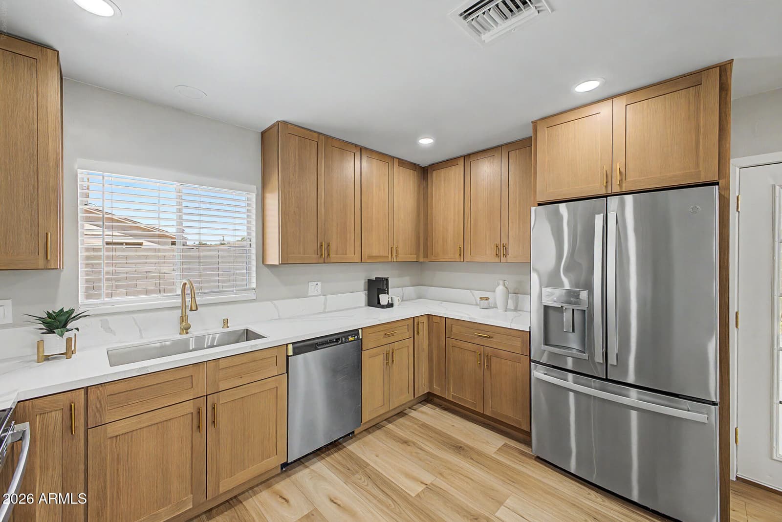 2438 W Jacinto Avenue, Mesa, AZ 85202 — photo 11 of 32
