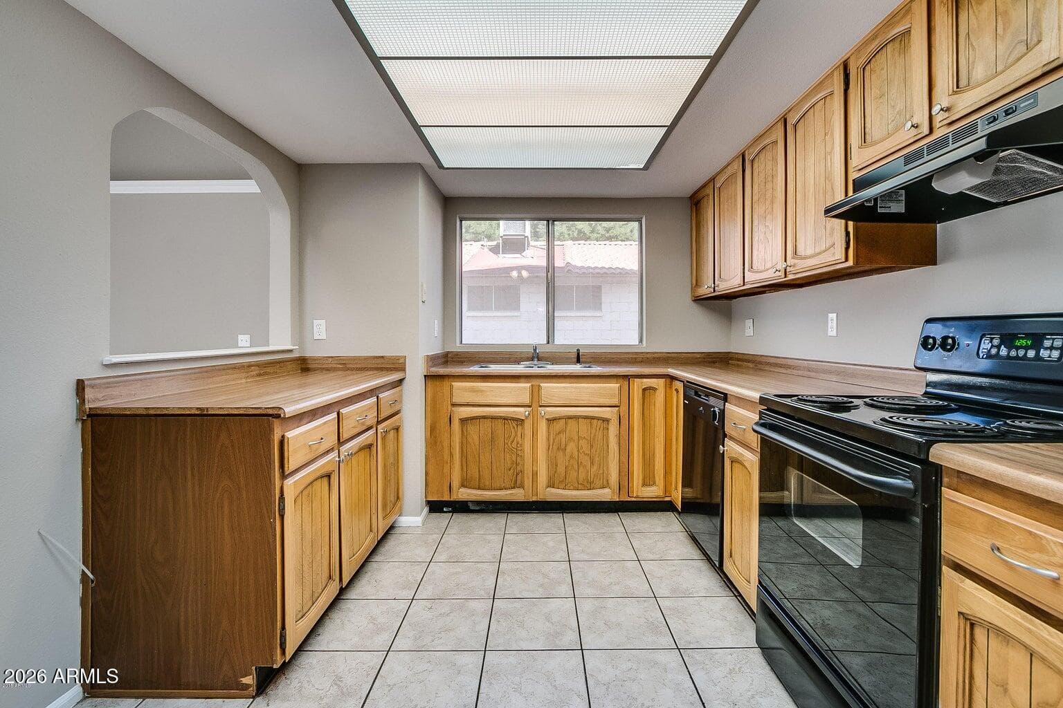 1972 N Lexington Drive, Chandler, AZ 85224 — photo 4 of 9