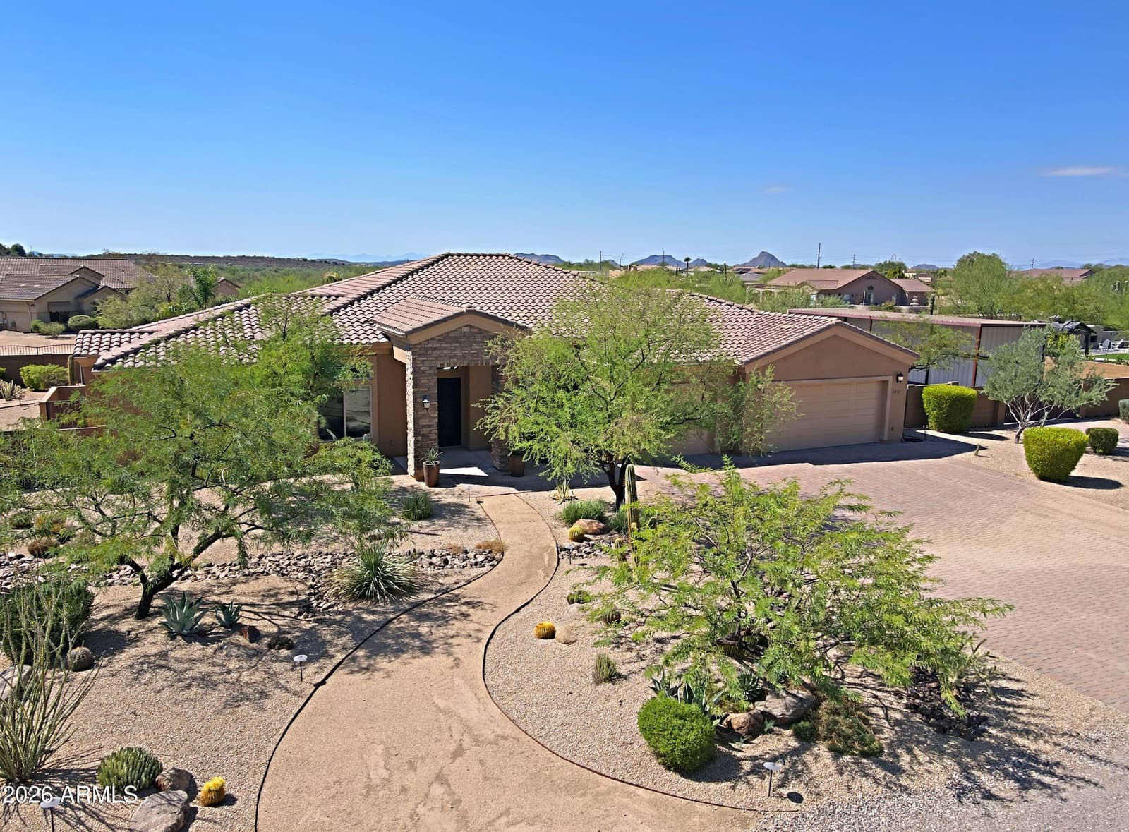 2827 W Here To There Drive, Phoenix, AZ 85086 — photo 14 of 101