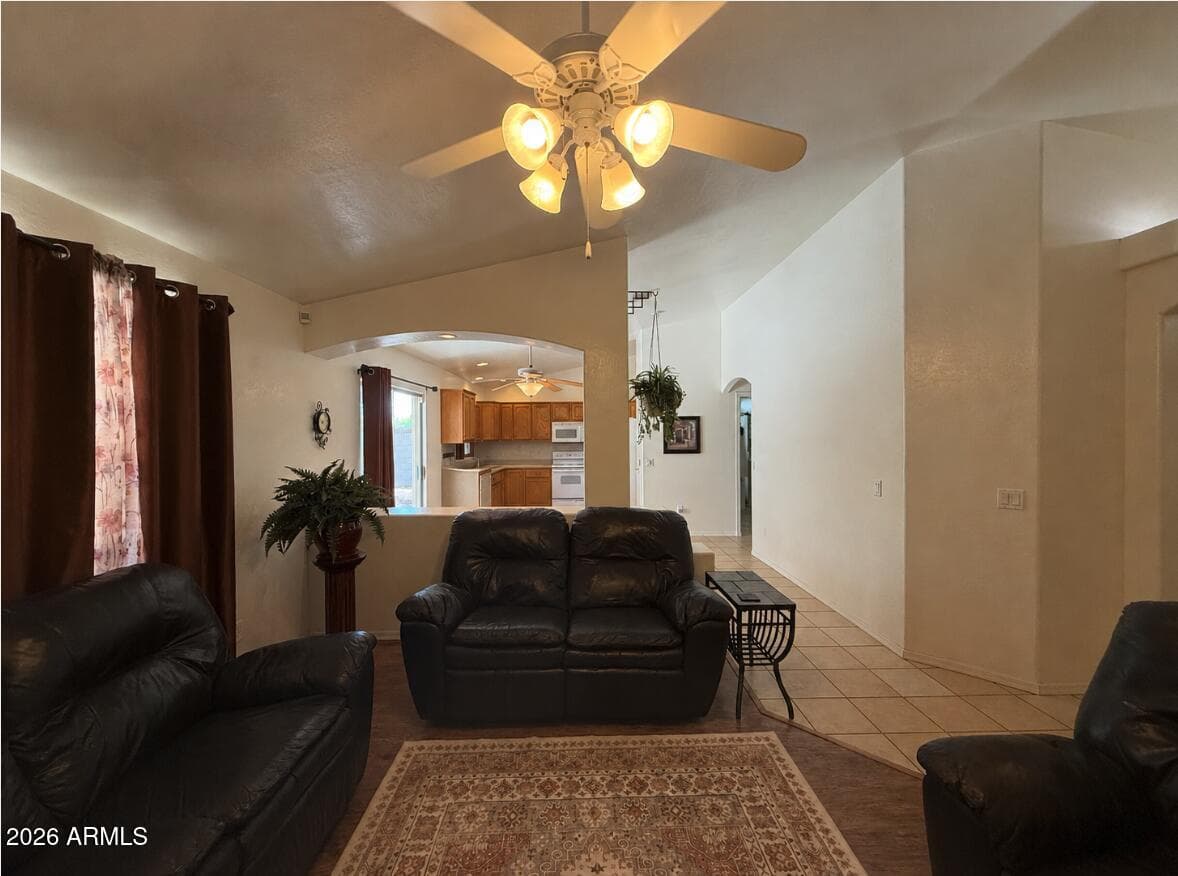11213 W Hobbit Drive, Arizona City, AZ 85123 — photo 3 of 20