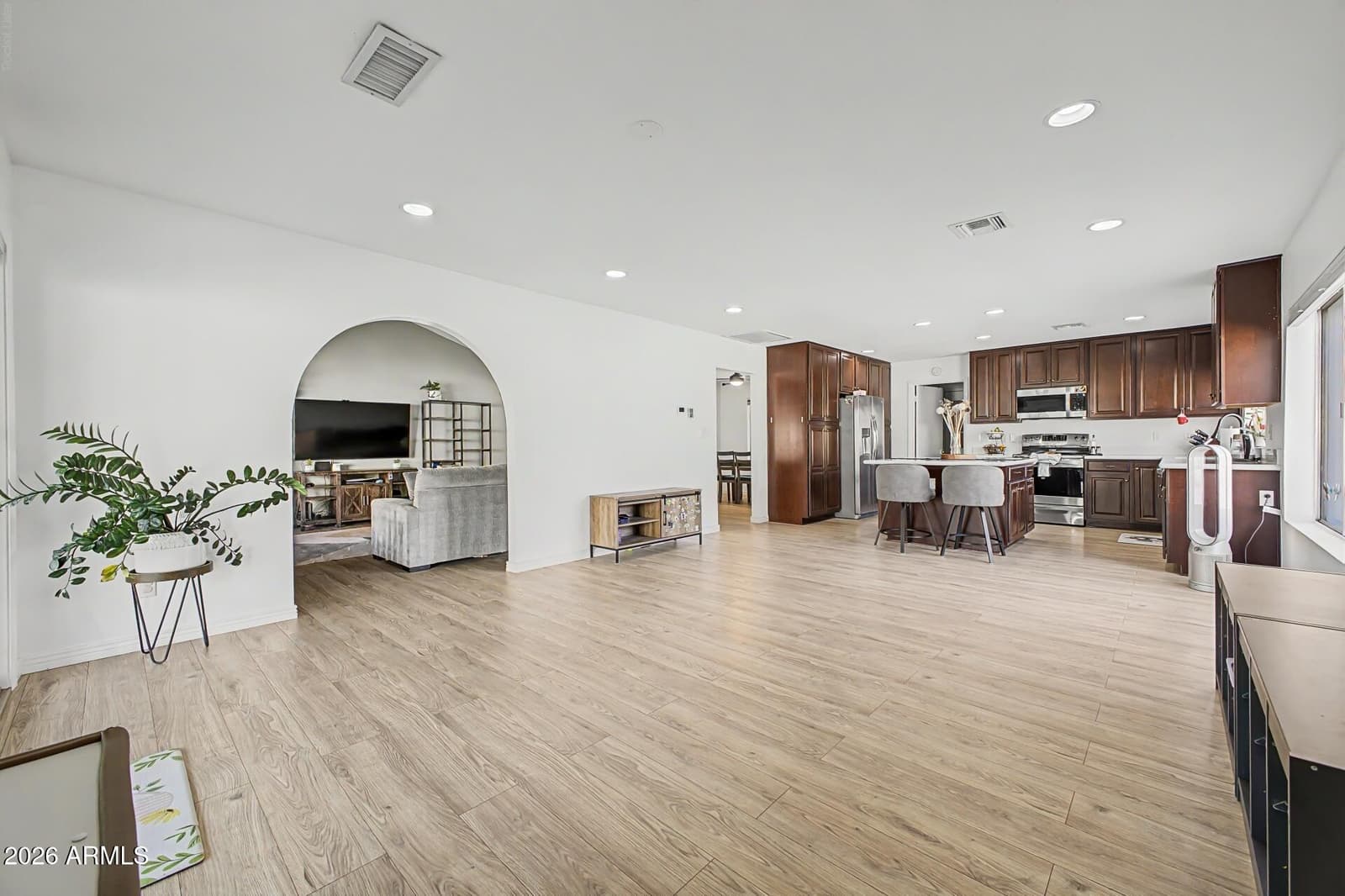 2415 W Dailey Street, Phoenix, AZ 85023 — photo 11 of 37
